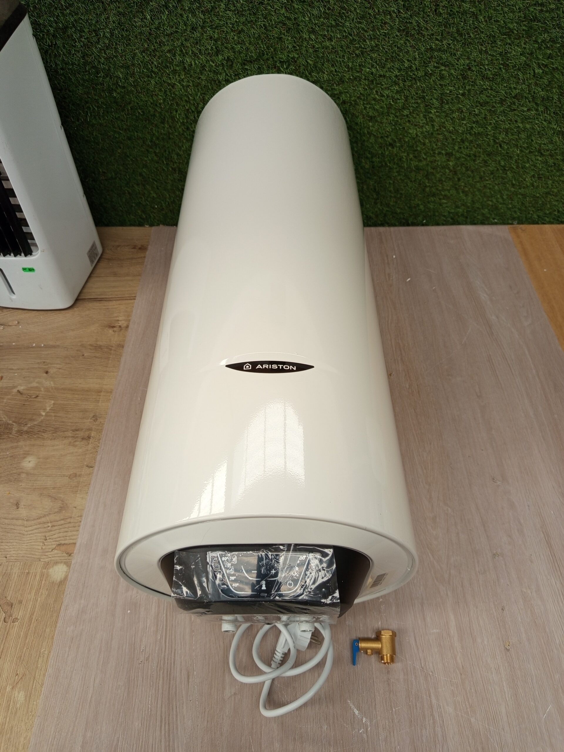 Ariston Pro1 Eco Slim - Termo Eléctrico 65 L. - Imagen 2