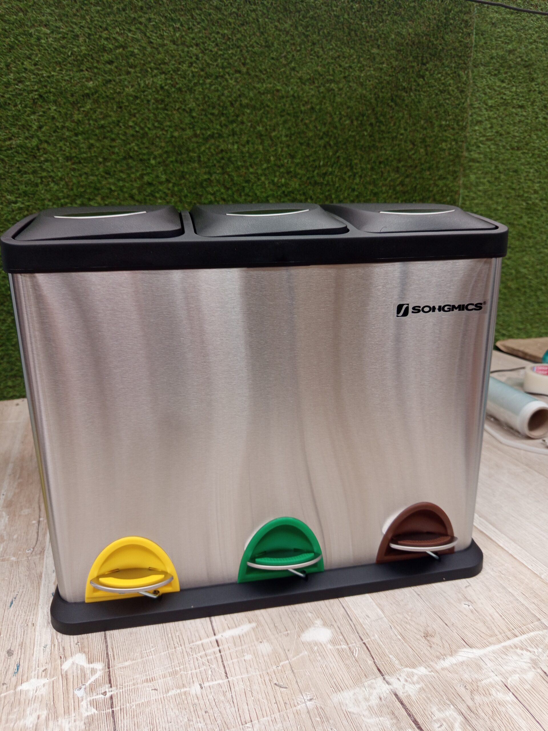 Cubo de Basura de Cocina Basurero Clasificador Papelera 3 x 8 L SONGMICS LTB24L - Imagen 3