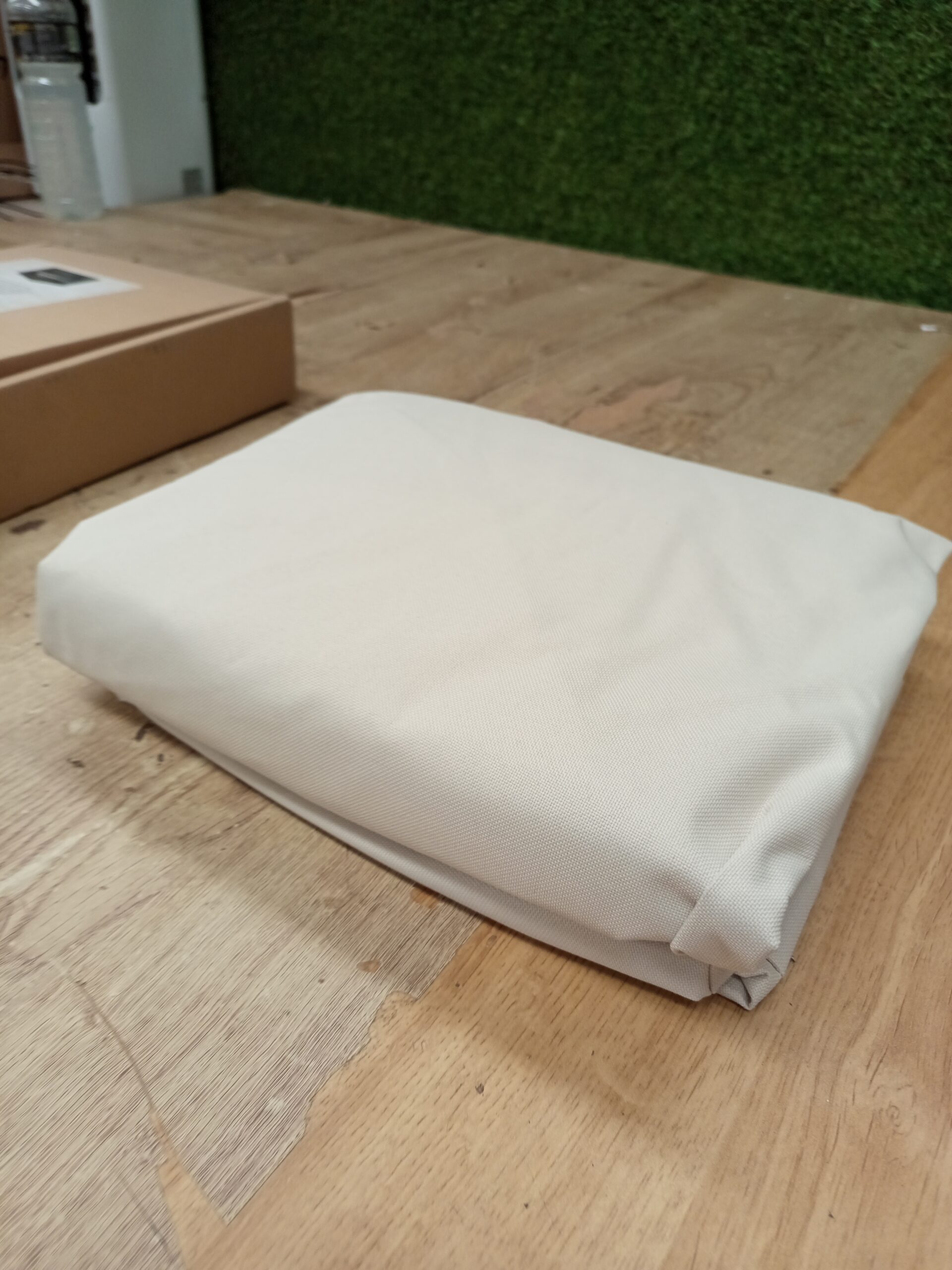 Amazon Basics Funda protectora para silla de jardín - Imagen 3