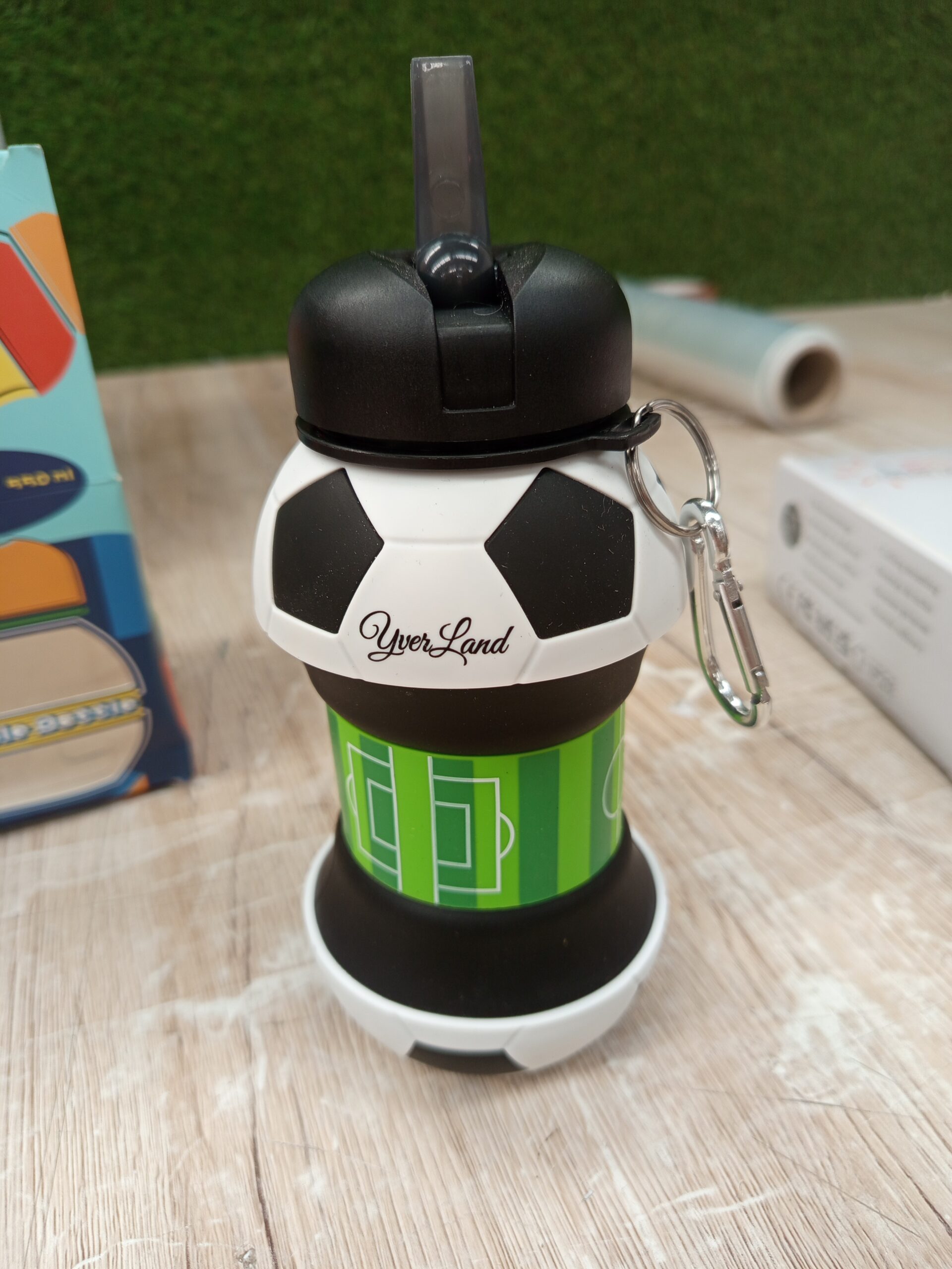 Botella de agua de fútbol, regalo único de fútbol para niños - Imagen 3