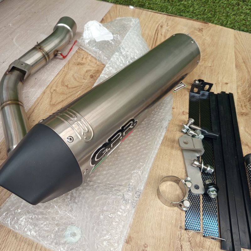 Escape GPR para Zontes 350 R1 - Imagen 9