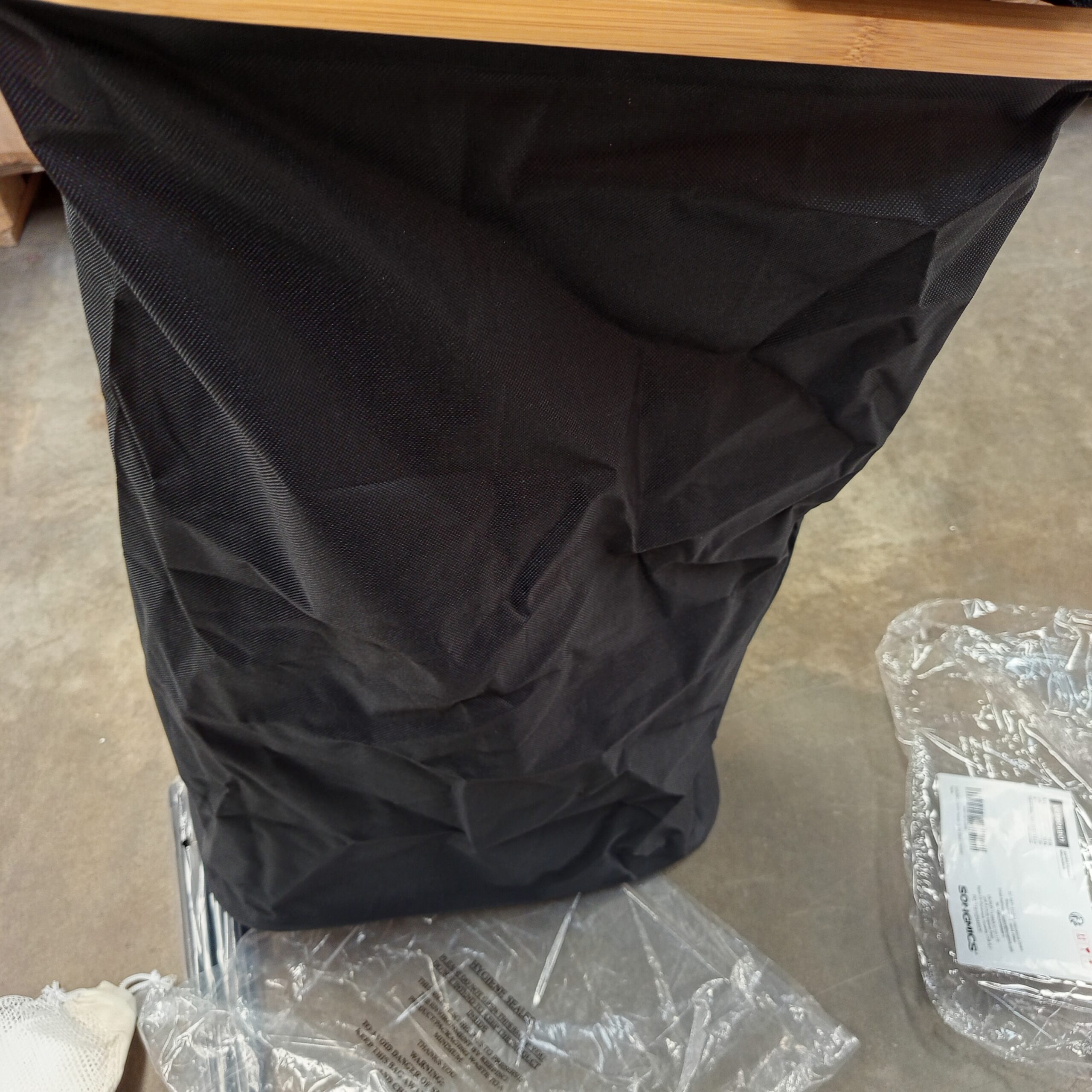 Cesto de Ropa Sucia - LCB506B01 - SONGMICS - Imagen 4