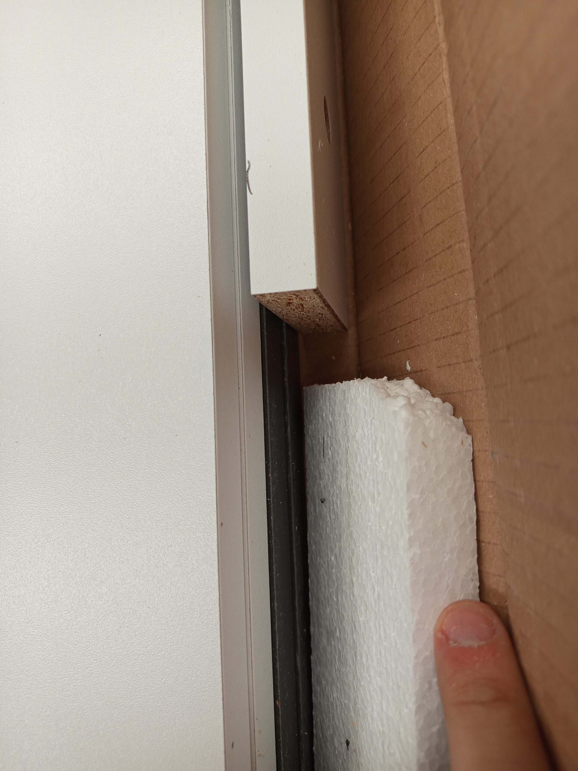 Separador de ambientes de madera. - Imagen 4