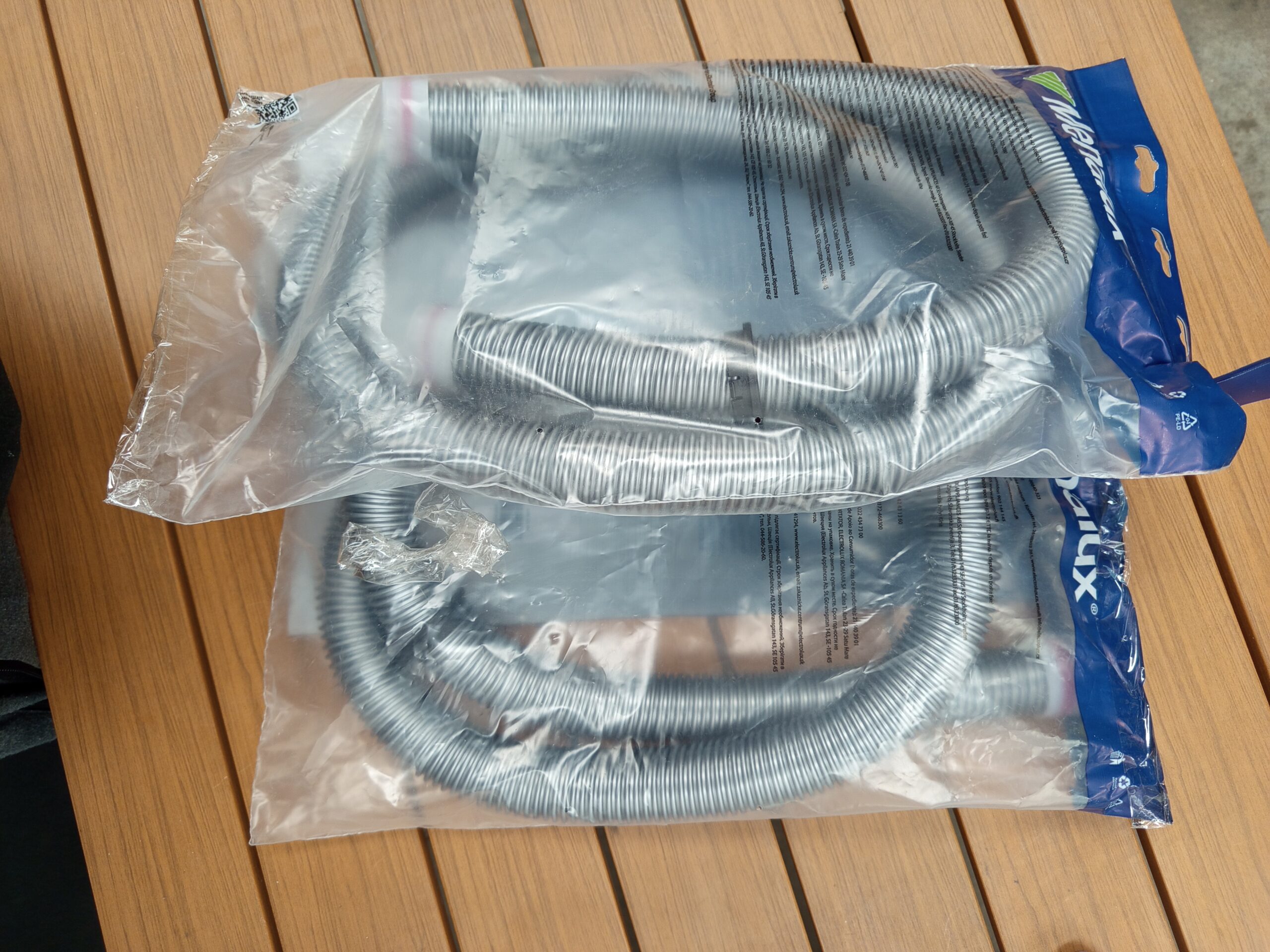 Menalux FL180 - DOS Manguera Plástico Flexible - Imagen 4
