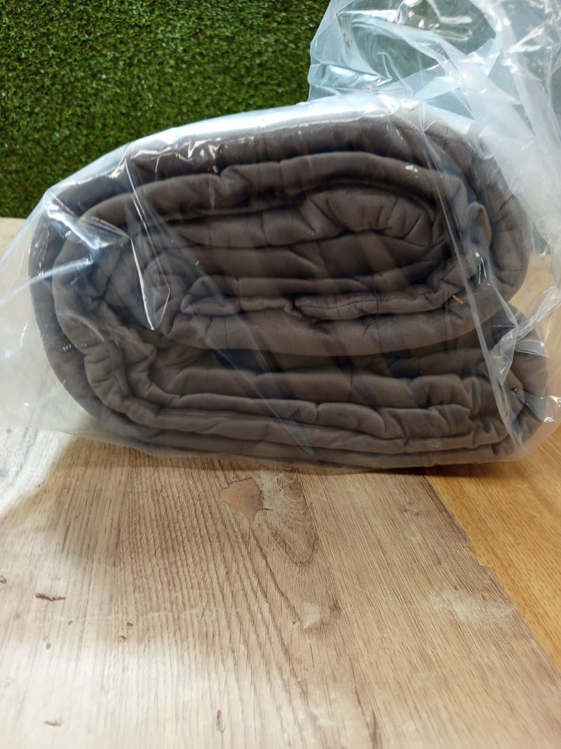 Manta con peso gris - 220x235cm - 11kg - Imagen 4