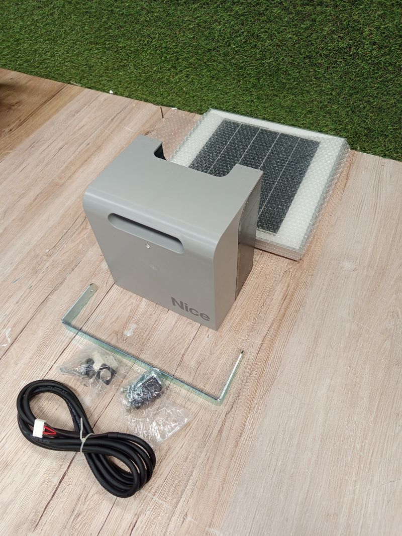 Kit de alimentación solar Nice Solemyo SYKCE - Imagen 4