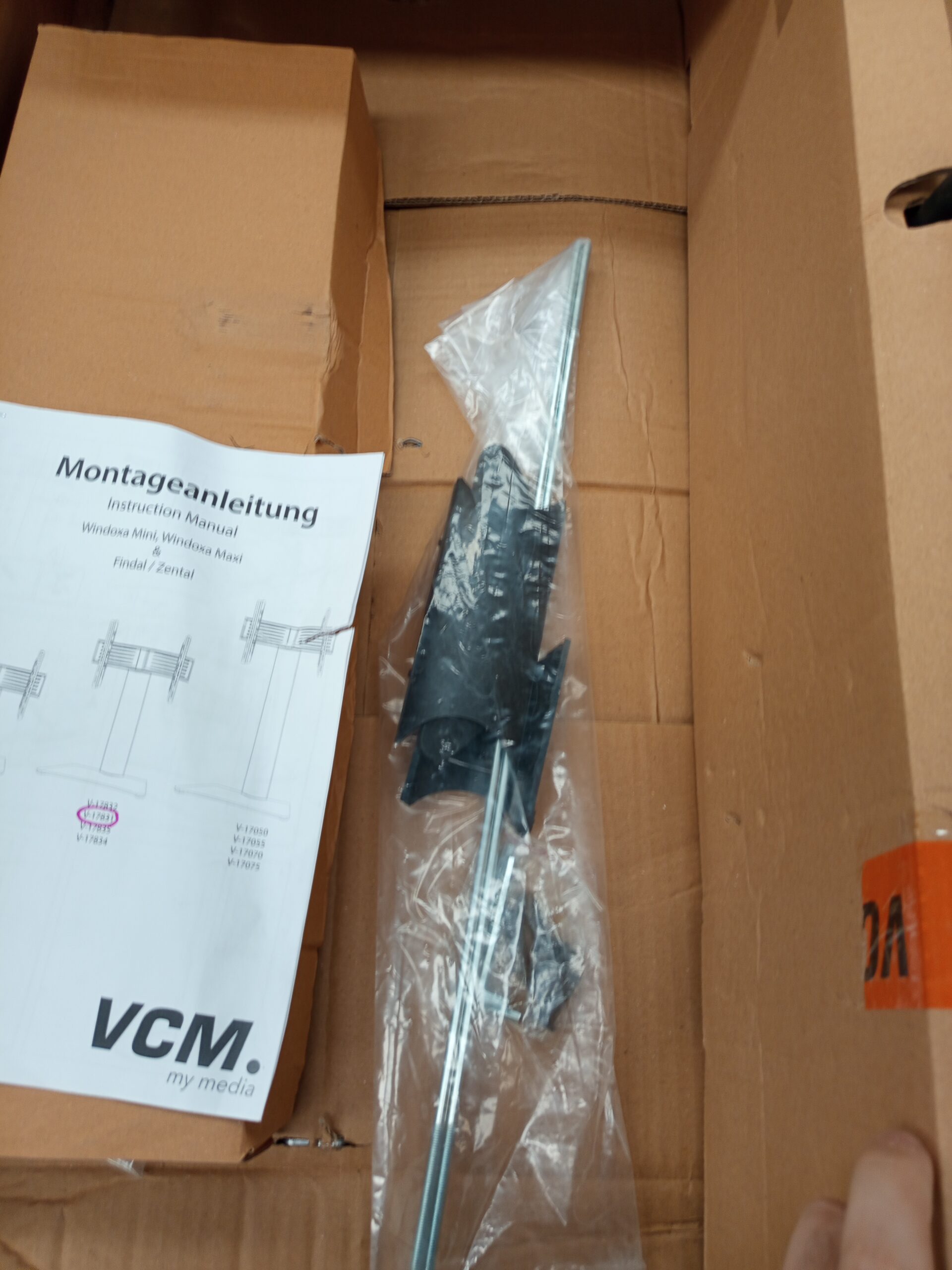 Soporte de mesa para TV VCM. - Imagen 2