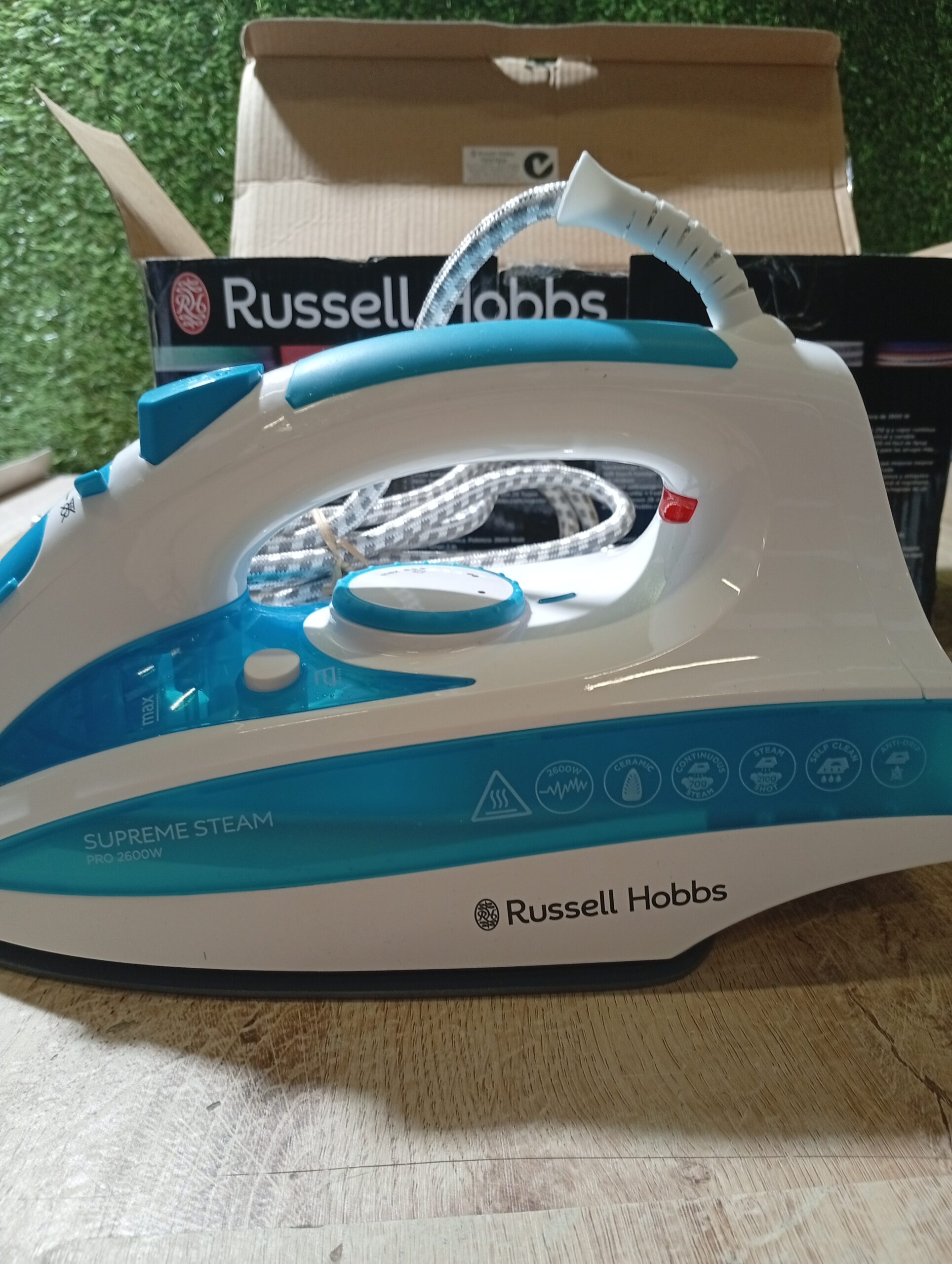 Plancha de Ropa - 20562-56 - Russell Hobbs - Imagen 2