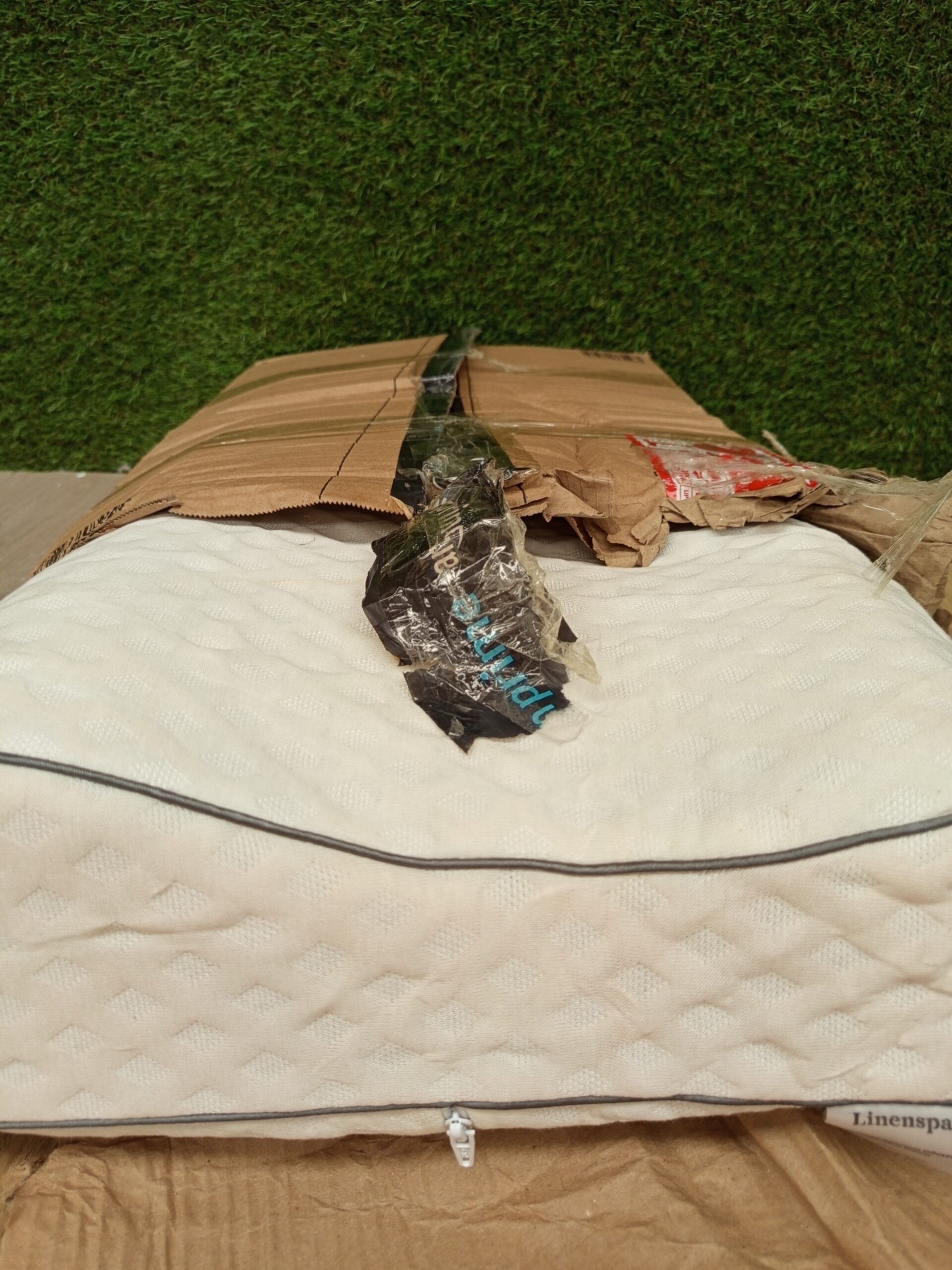 Almohada cervical - 63,5 x 40,64 x 0,1 cm - Linenspa - Imagen 2