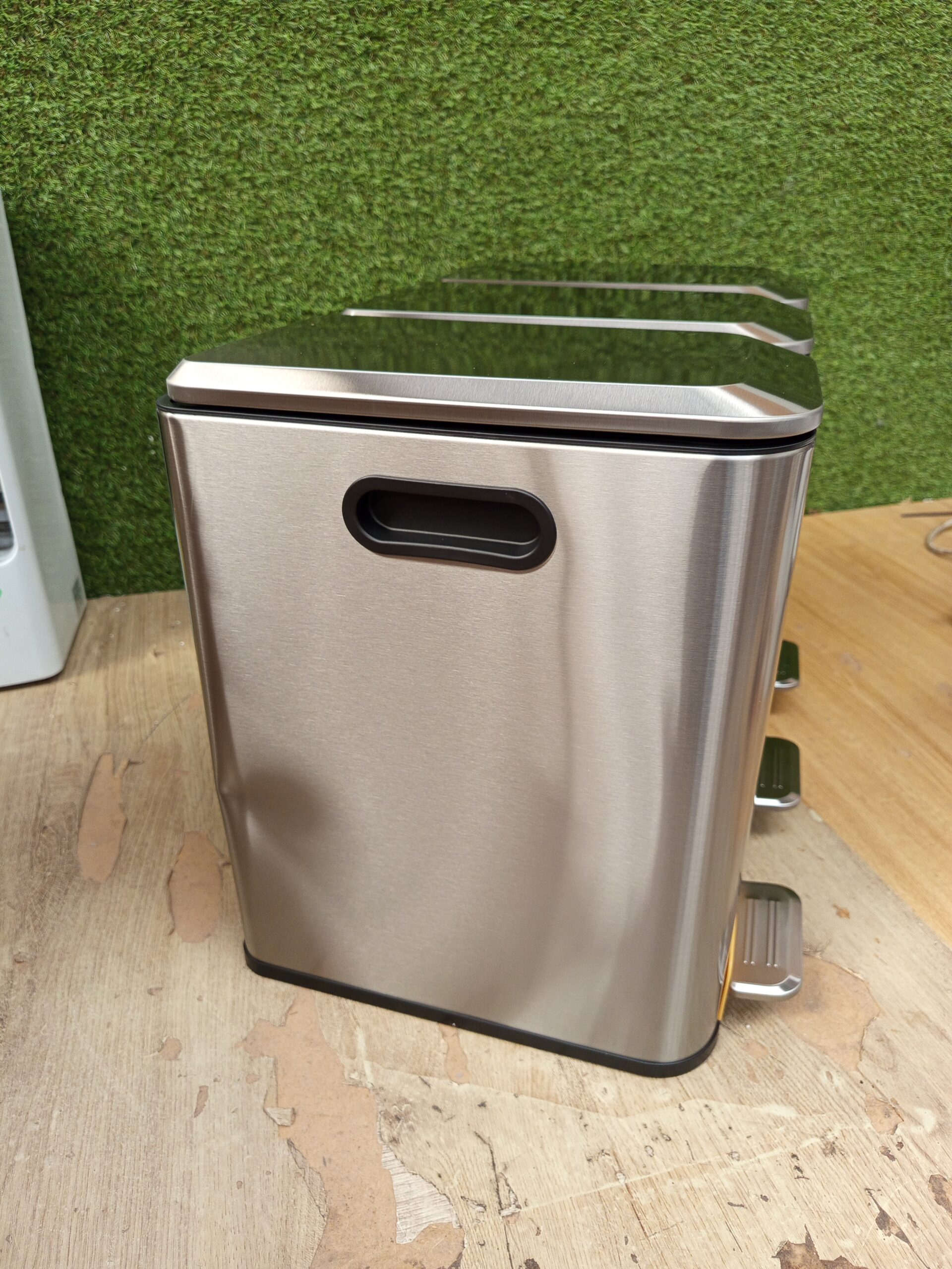 Cubo de basura SONGMICS LTB740E45. - Imagen 7