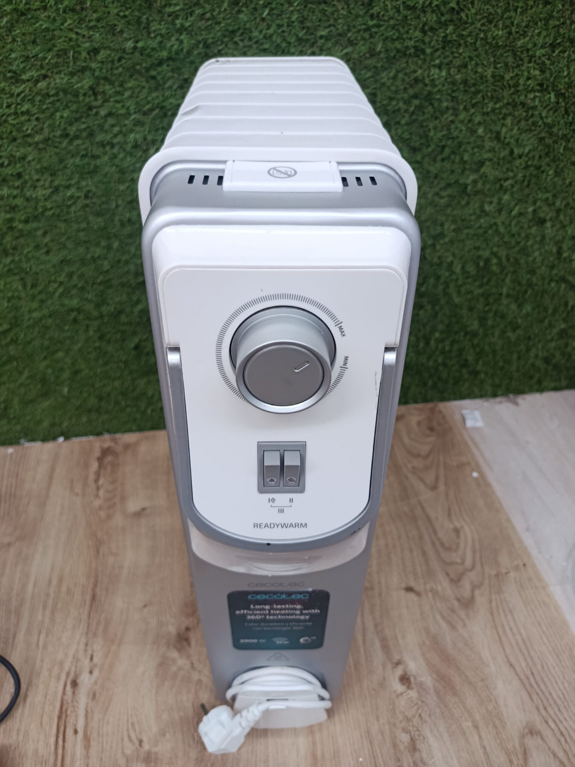 Cecotec Radiador Electrónico de Aceite ReadyWarm 9000 - Imagen 4