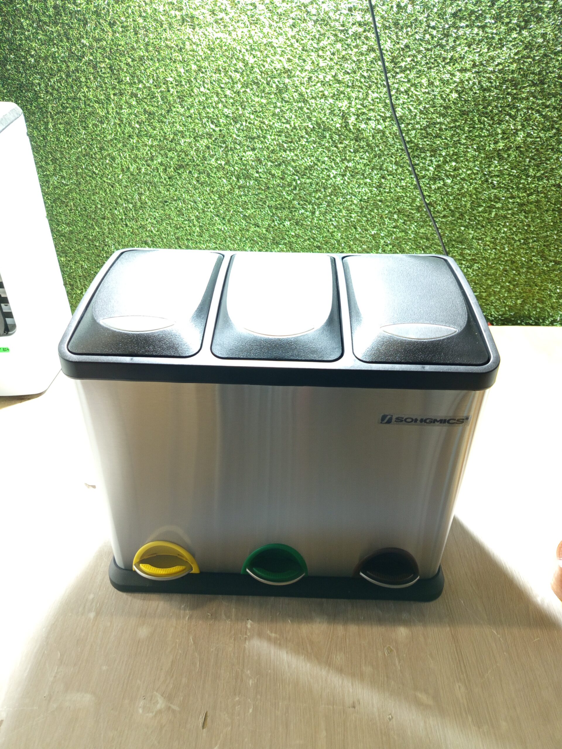 SONGMICS Cubo de Basura de Cocina LTB24L. - Imagen 8
