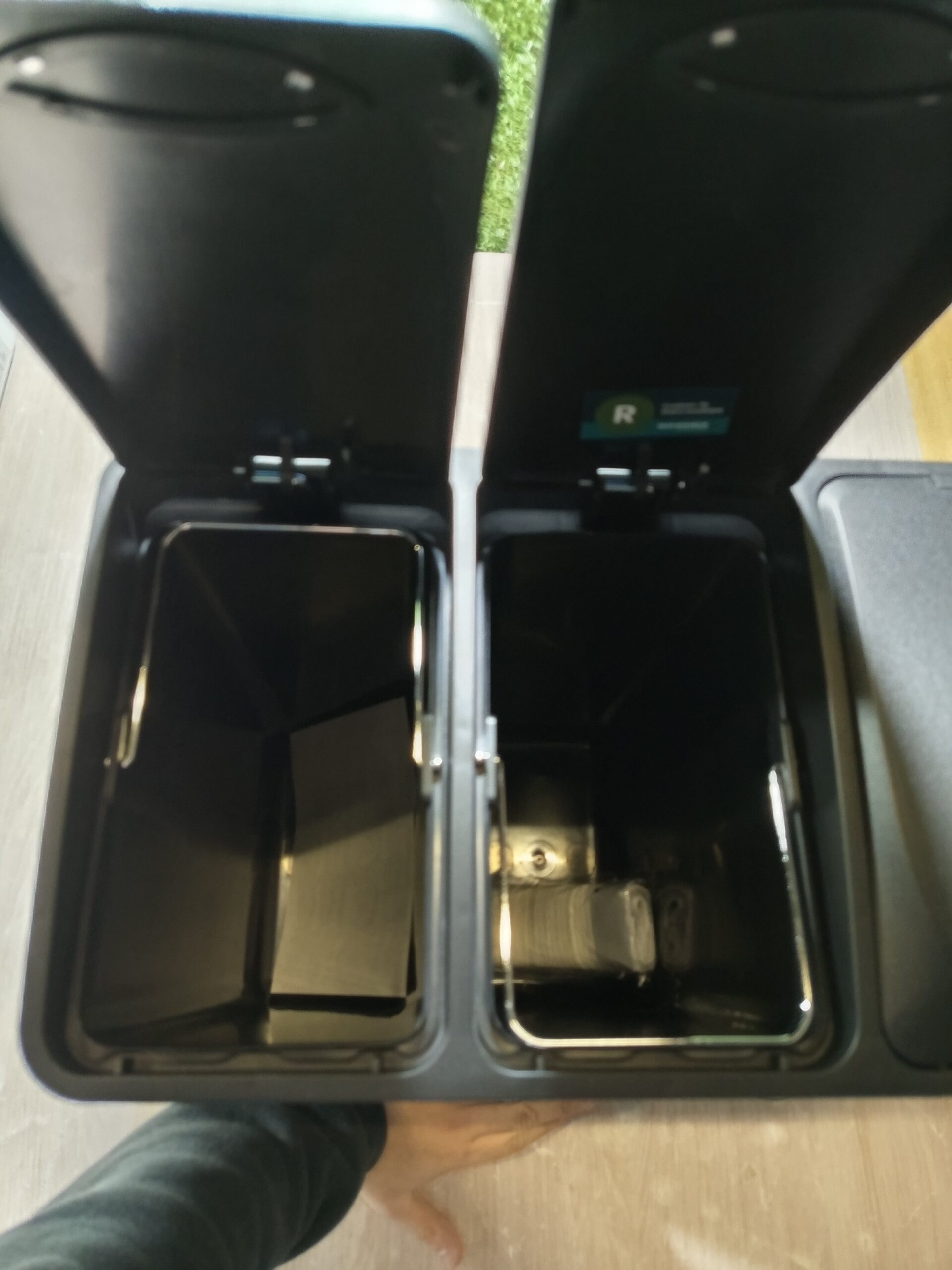 SONGMICS Cubo de Basura de Cocina LTB24L. - Imagen 5