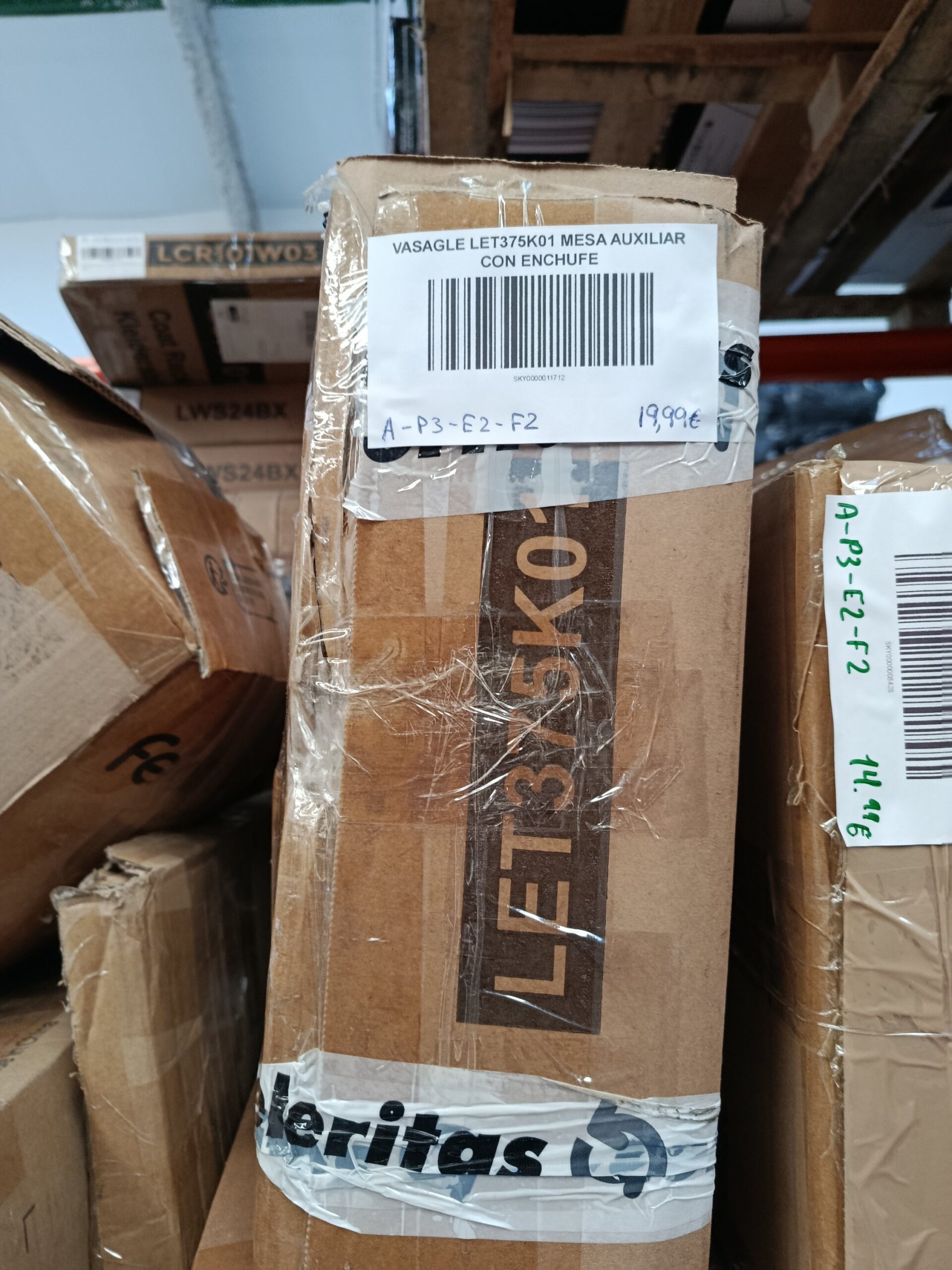 VASAGLE LET375K01 MESA AUXILIAR CON ENCHUFE. - Imagen 6