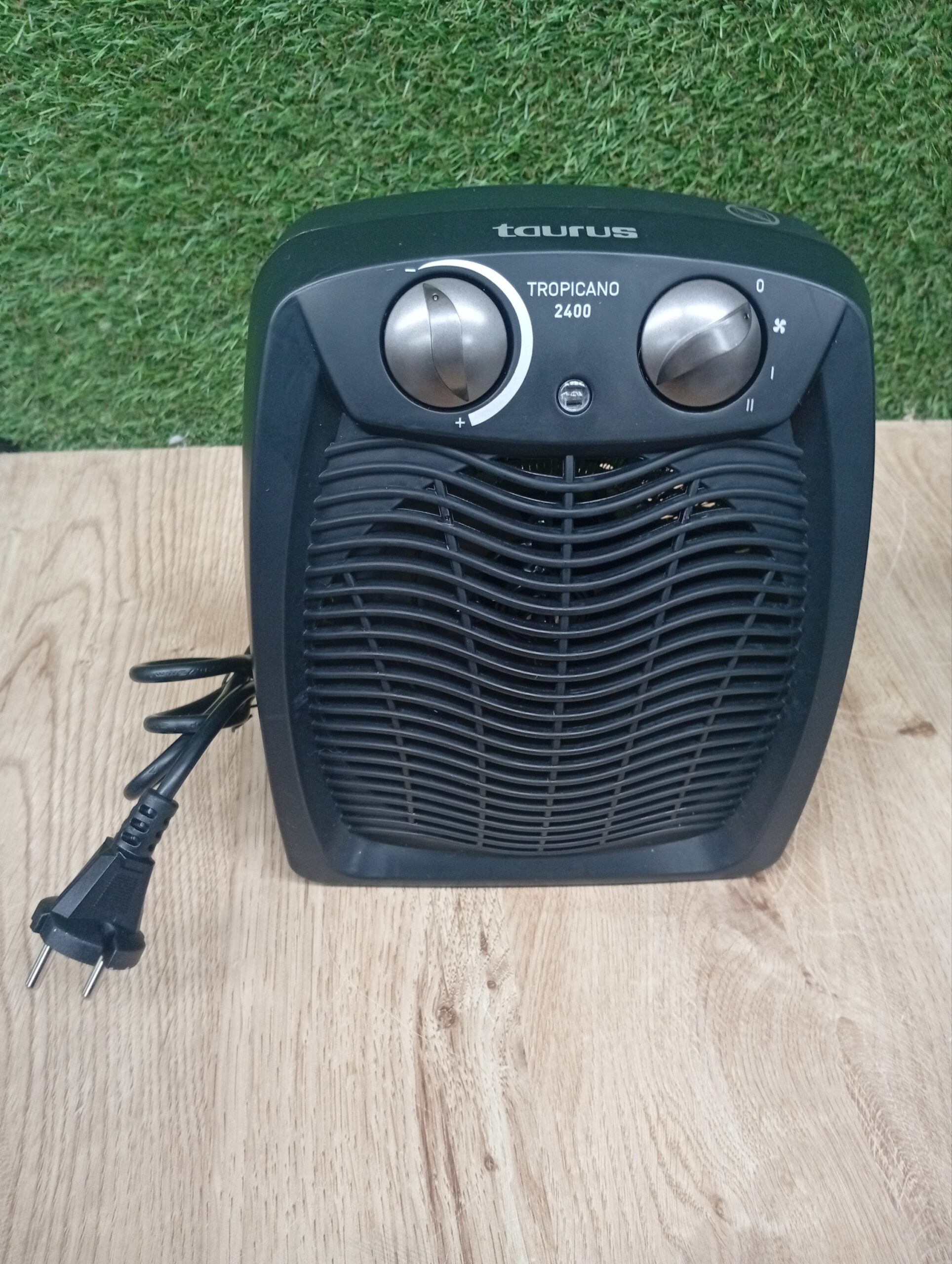 Taurus Tropicana 2400 Calefactor - Imagen 3