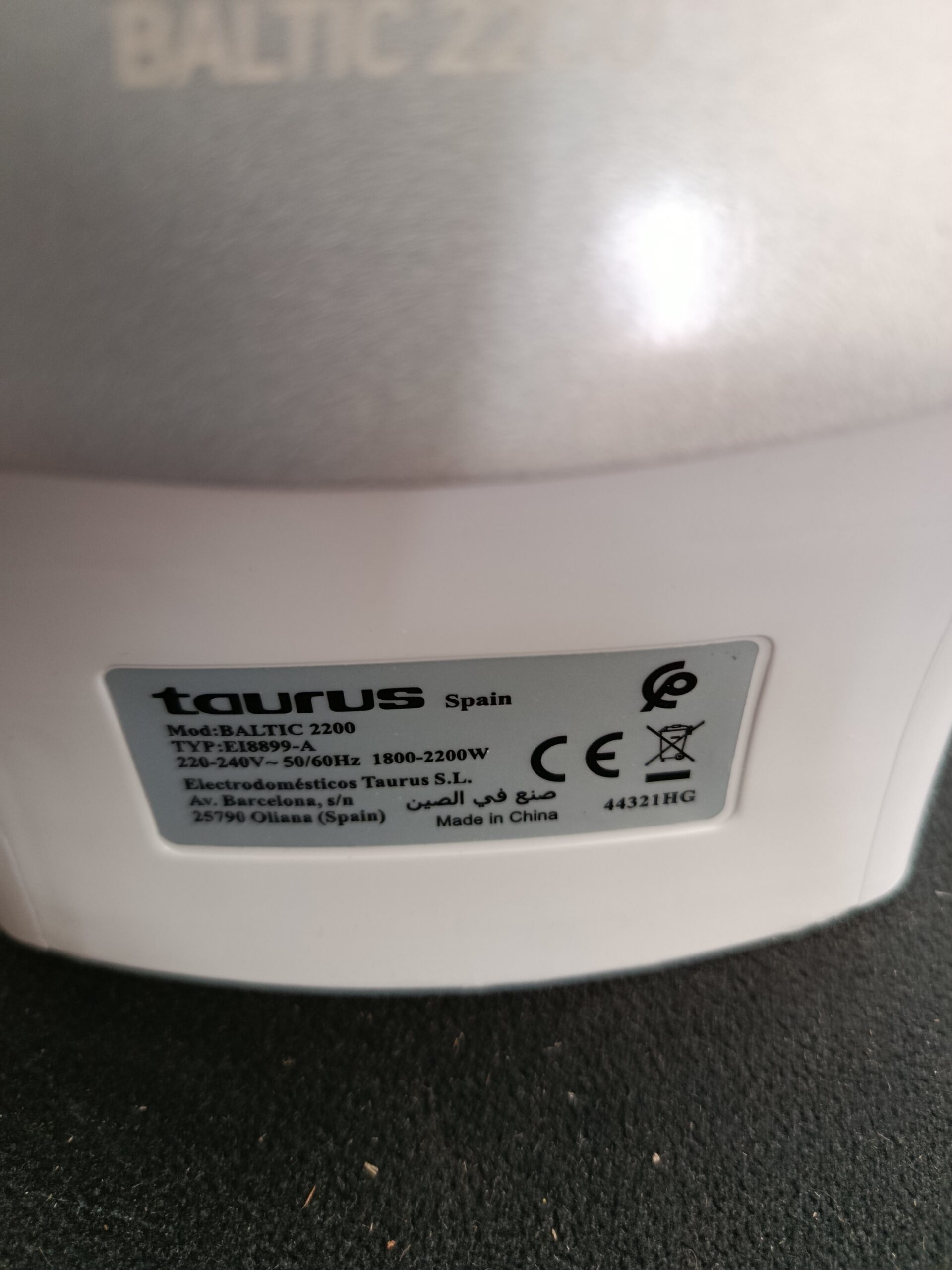 Taurus - Plancha de vapor Baltic - Imagen 4