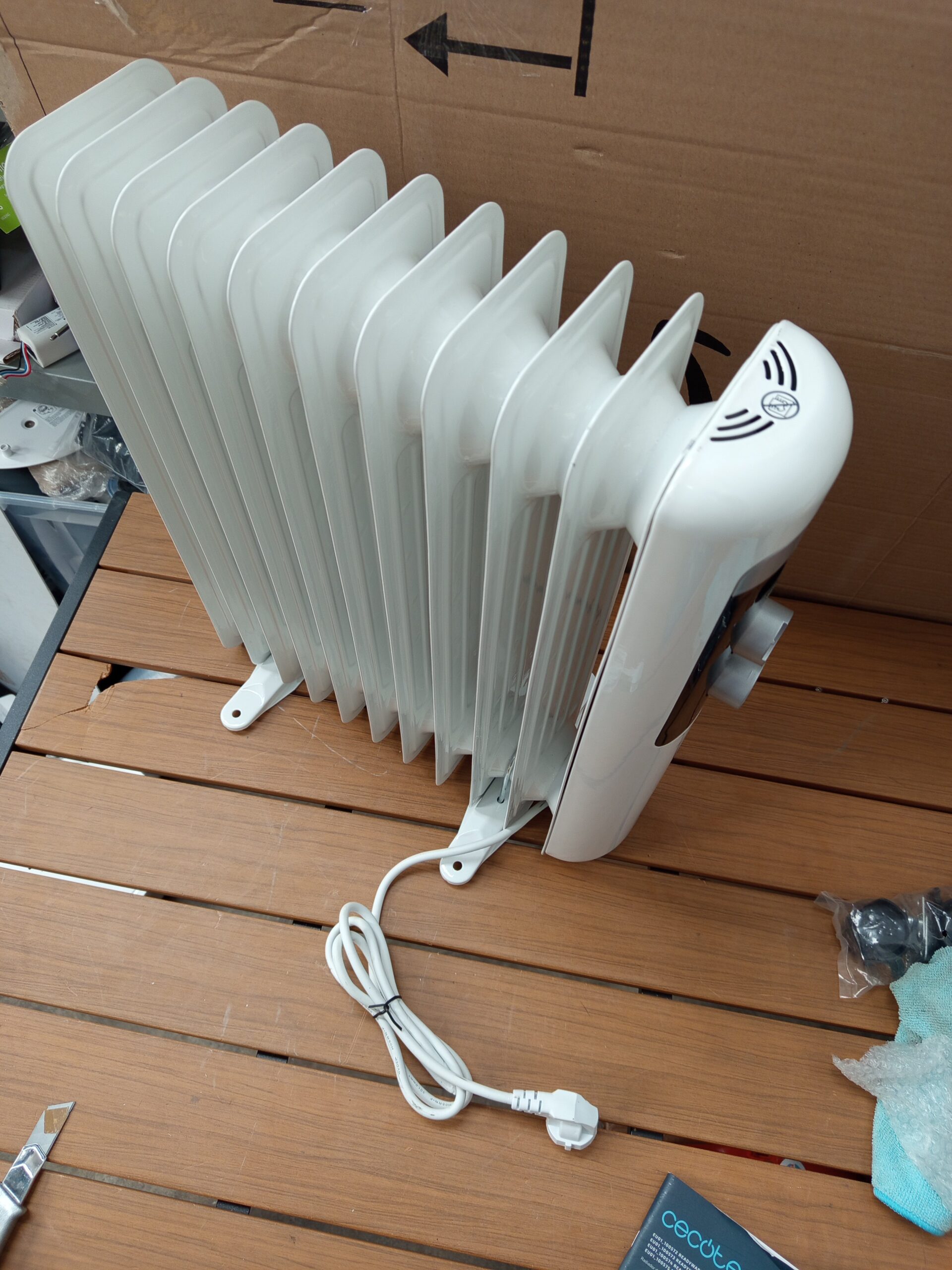 ReadyWarm 11050 Space White. Radiador Eléctrico de Aceite 2500w. - Imagen 4