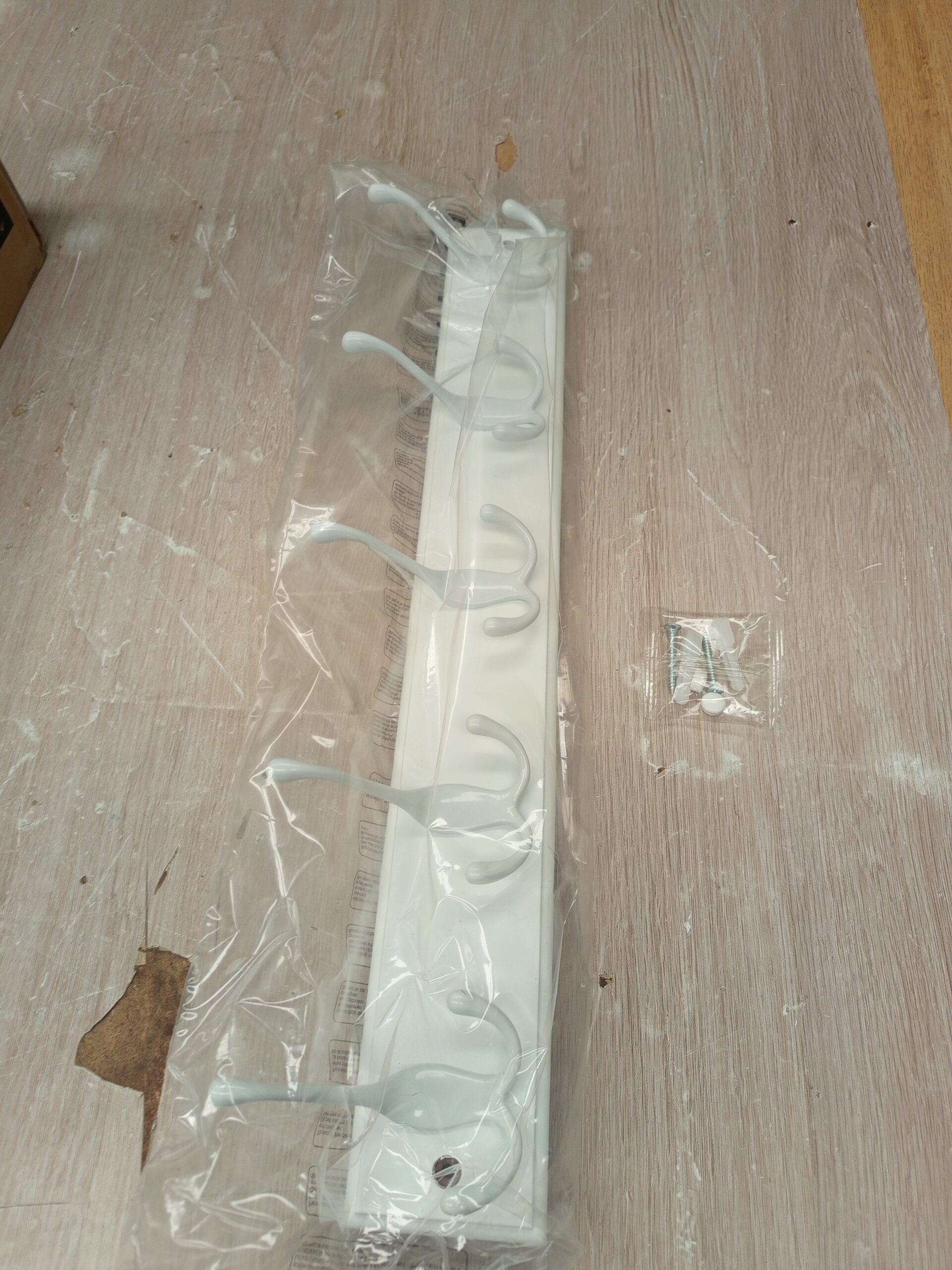 Perchero de pared SONGMICS LHR305W01. - Imagen 6