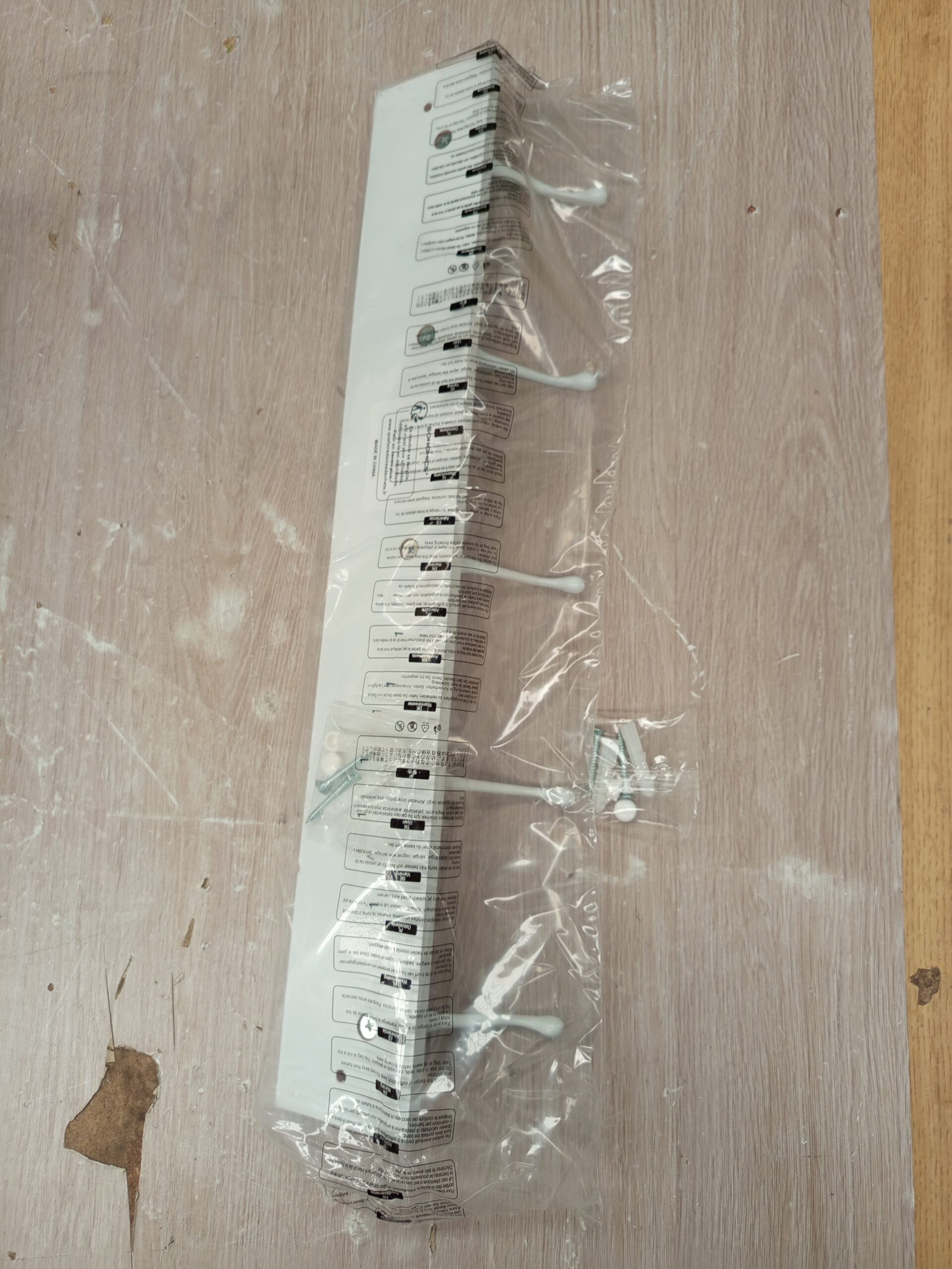 Perchero de pared SONGMICS LHR305W01. - Imagen 5