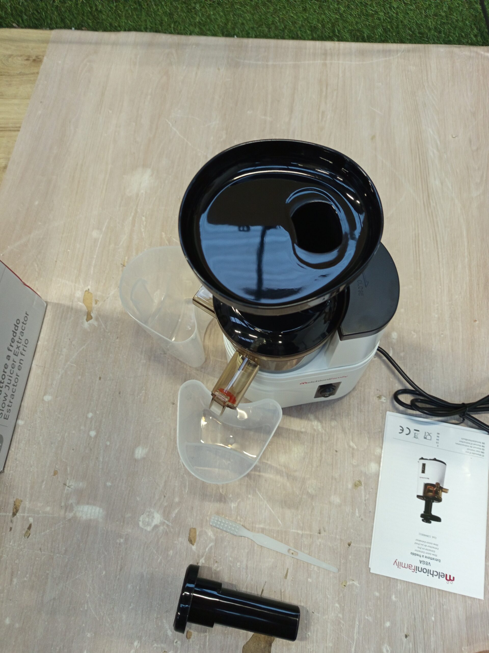 Melchioni Vega Exprimidor lenta 120 W Negro, Blanco - Imagen 2