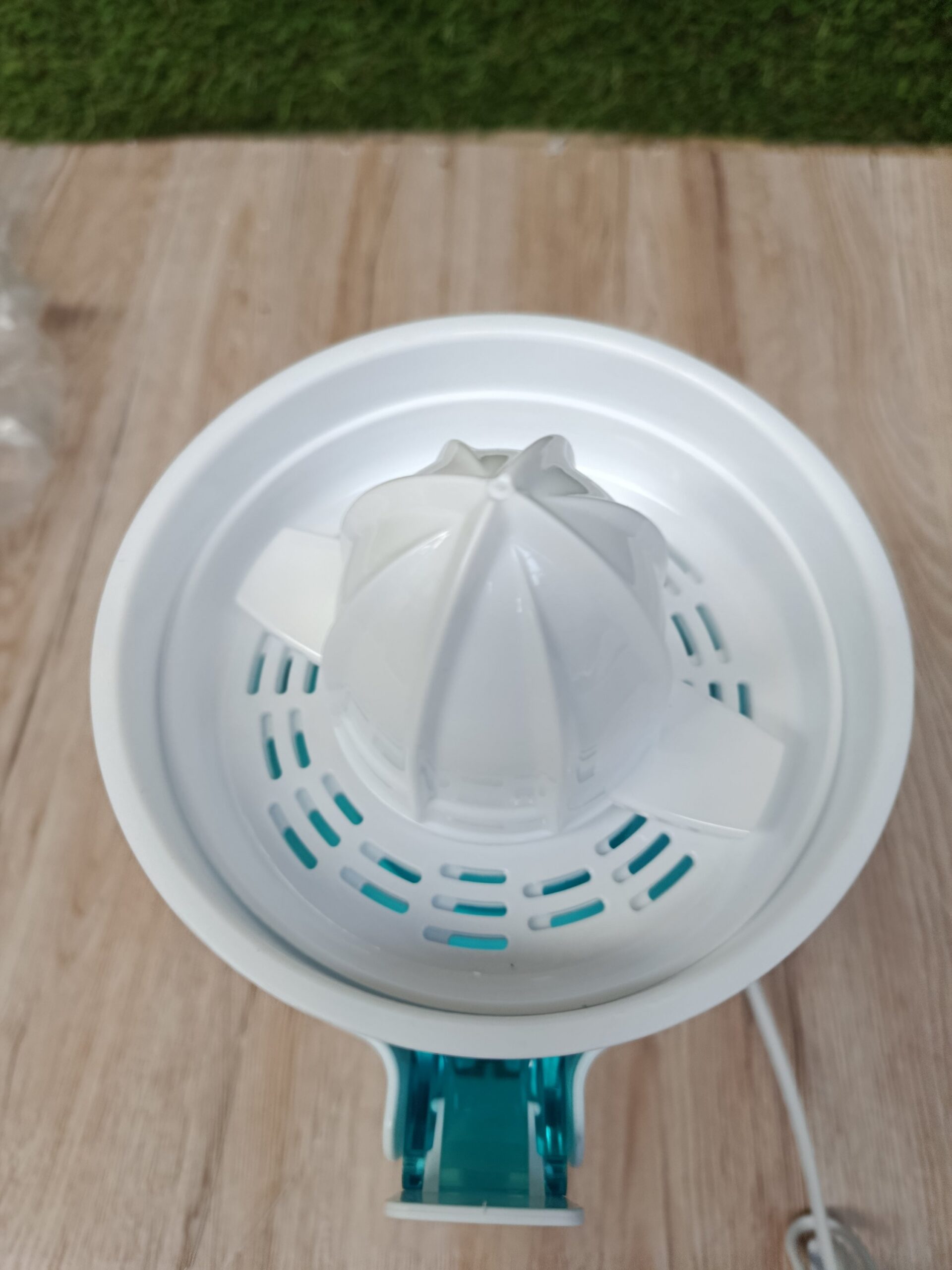 Exprimidor de Naranjas - Easy 800 White - Cecotec - Imagen 3