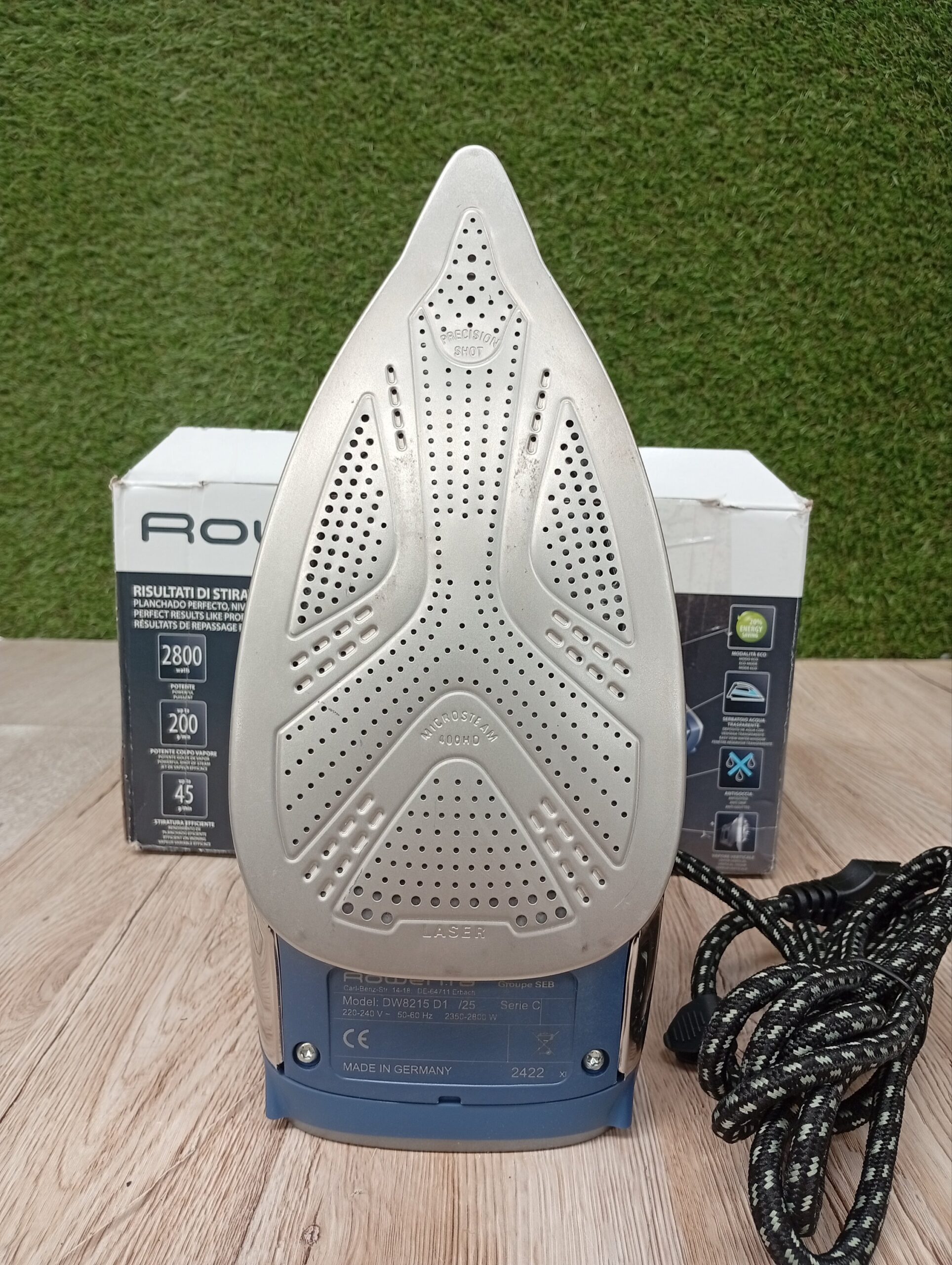 Plancha de ropa con golpe 200 vapor continuo de 40 g/min - Azul - Rowenta - Imagen 4