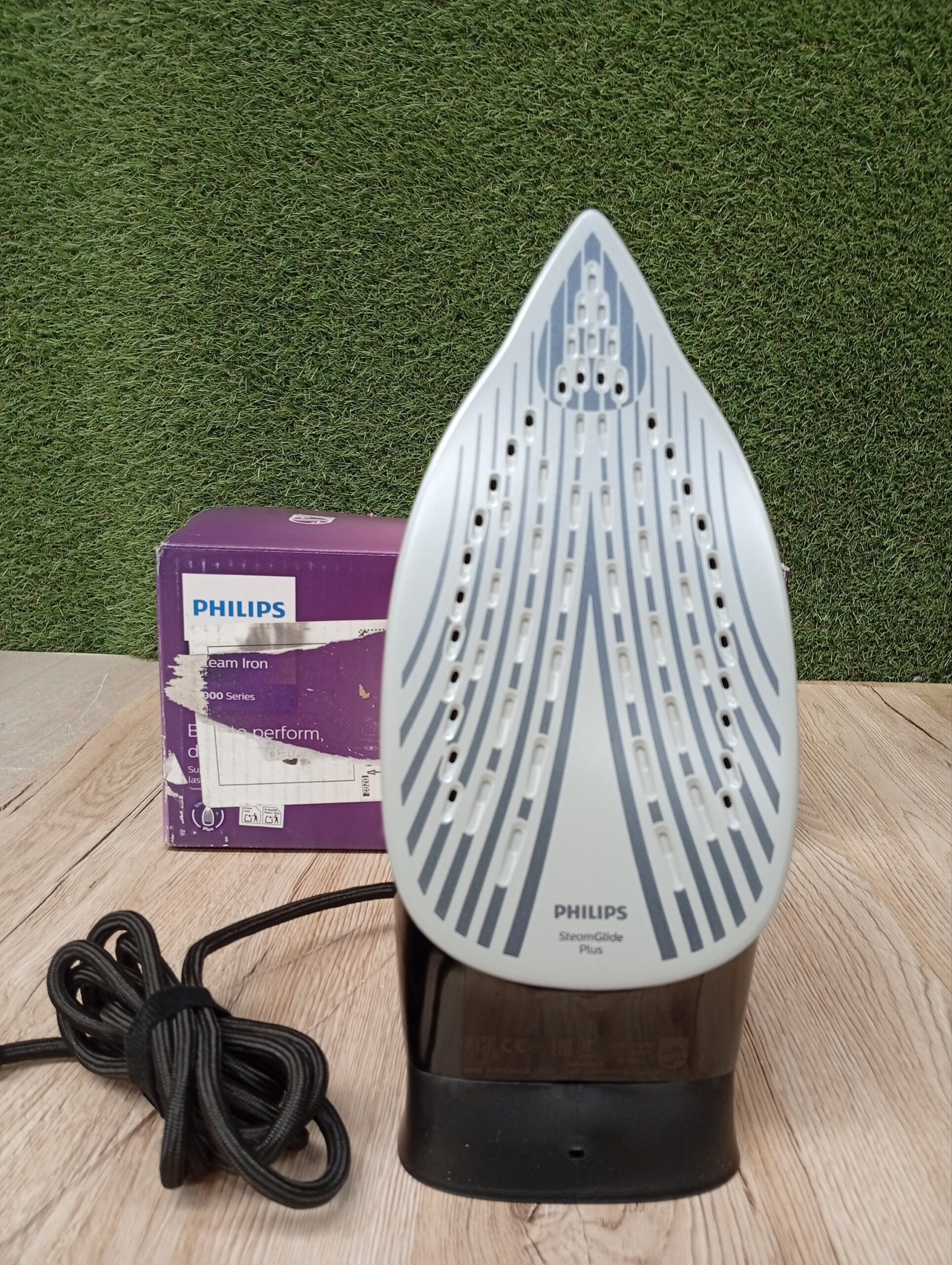 Plancha de Vapor Serie 5000 2400W de Potencia, 45g/min - Negro/Púrpura - Philips - Imagen 6