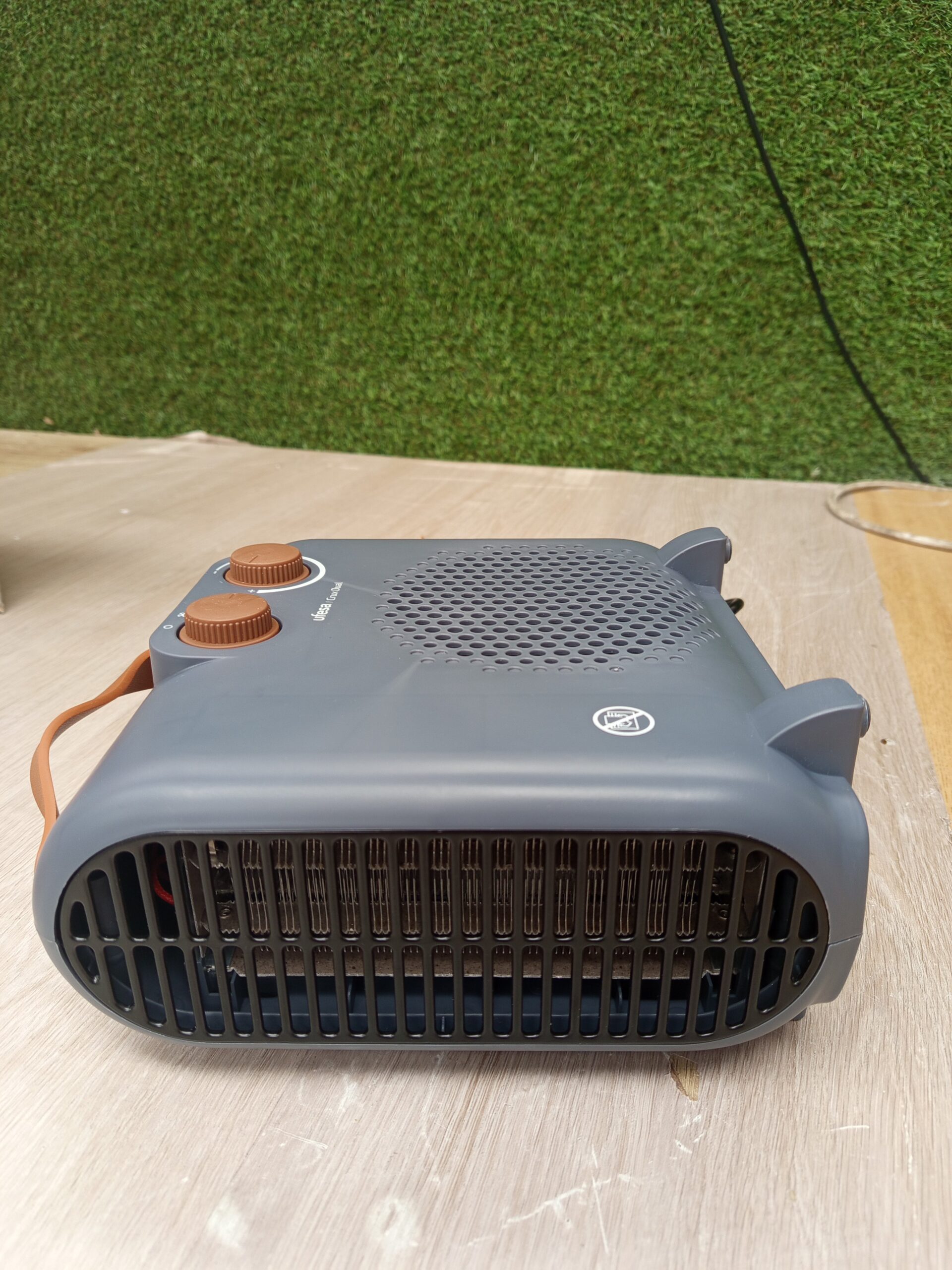 Ufesa Crux Dual Calefactor de 2000W, 3 Niveles de Potencia. - Imagen 8