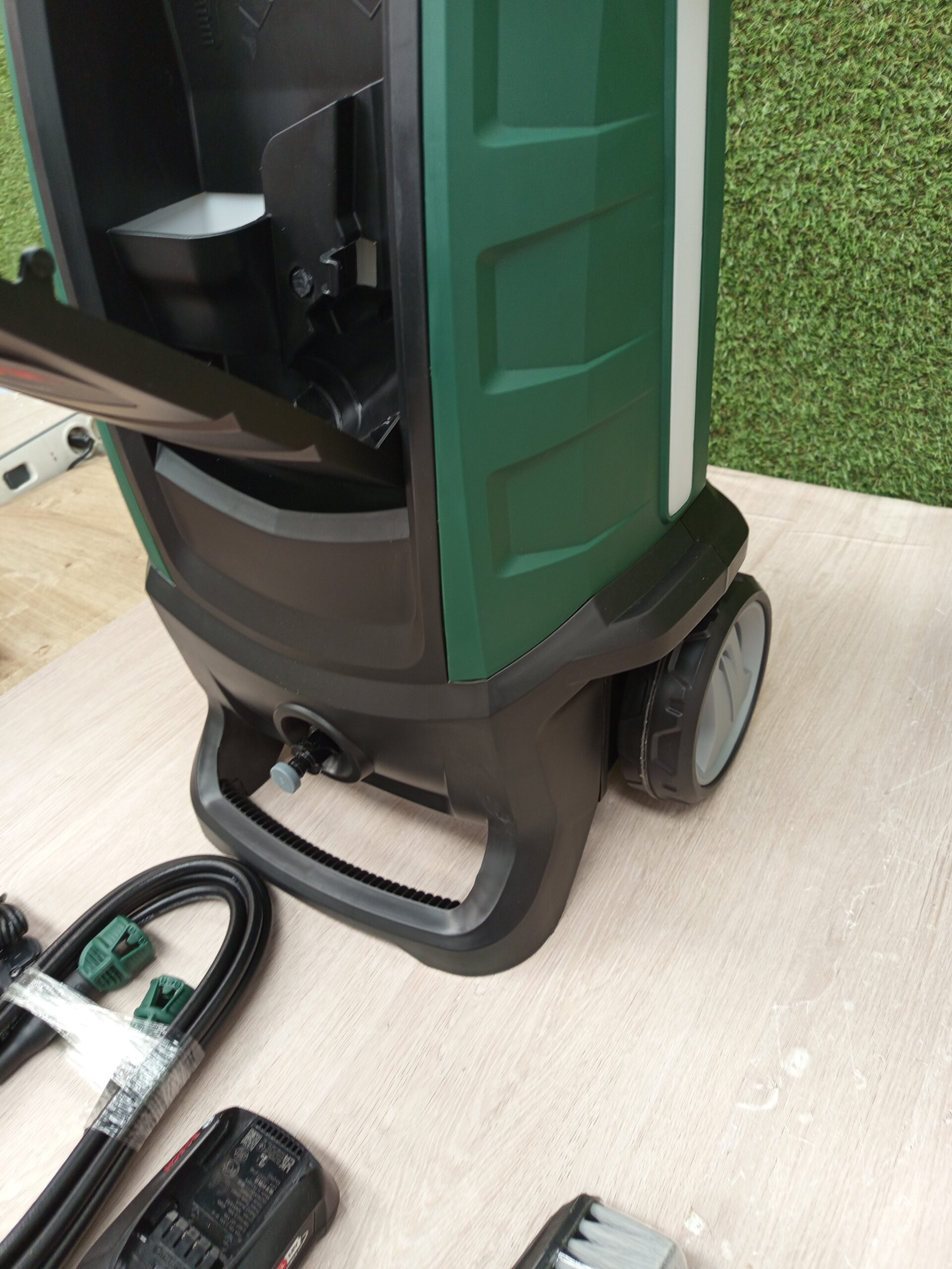 Bosch hidrolimpiadora de exteriores. - Imagen 2