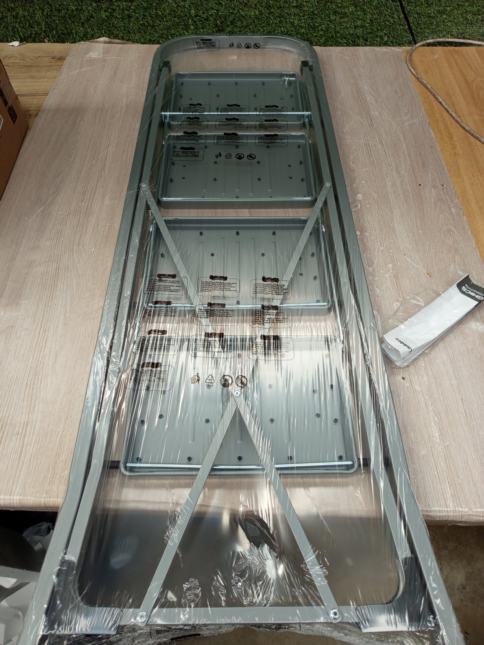 SONGMICS Escalera de Tijera GSL004G01. - Imagen 4