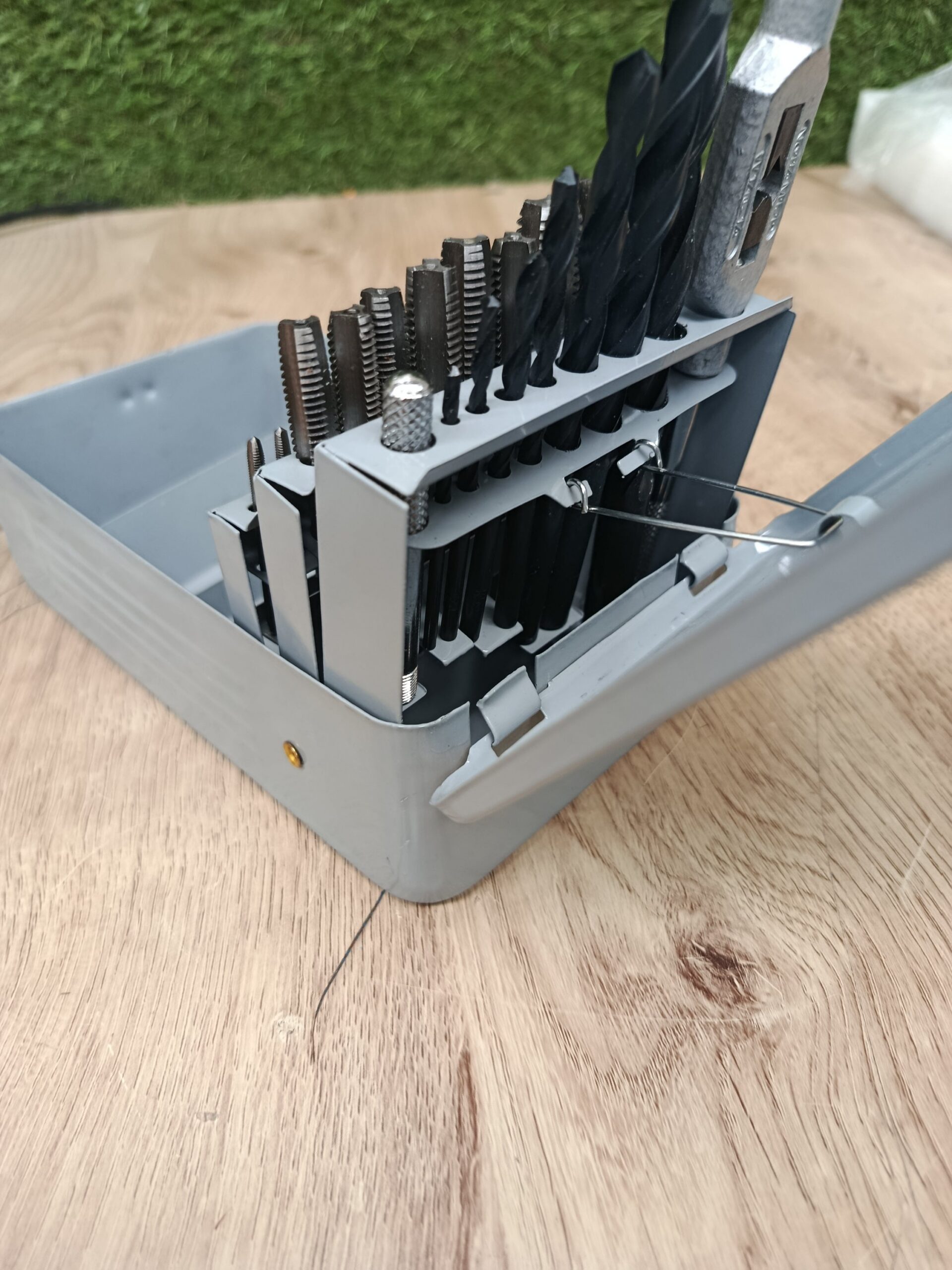 Krino 17005402 - Juego de 7 machos de roscar métricos manuales - Imagen 4