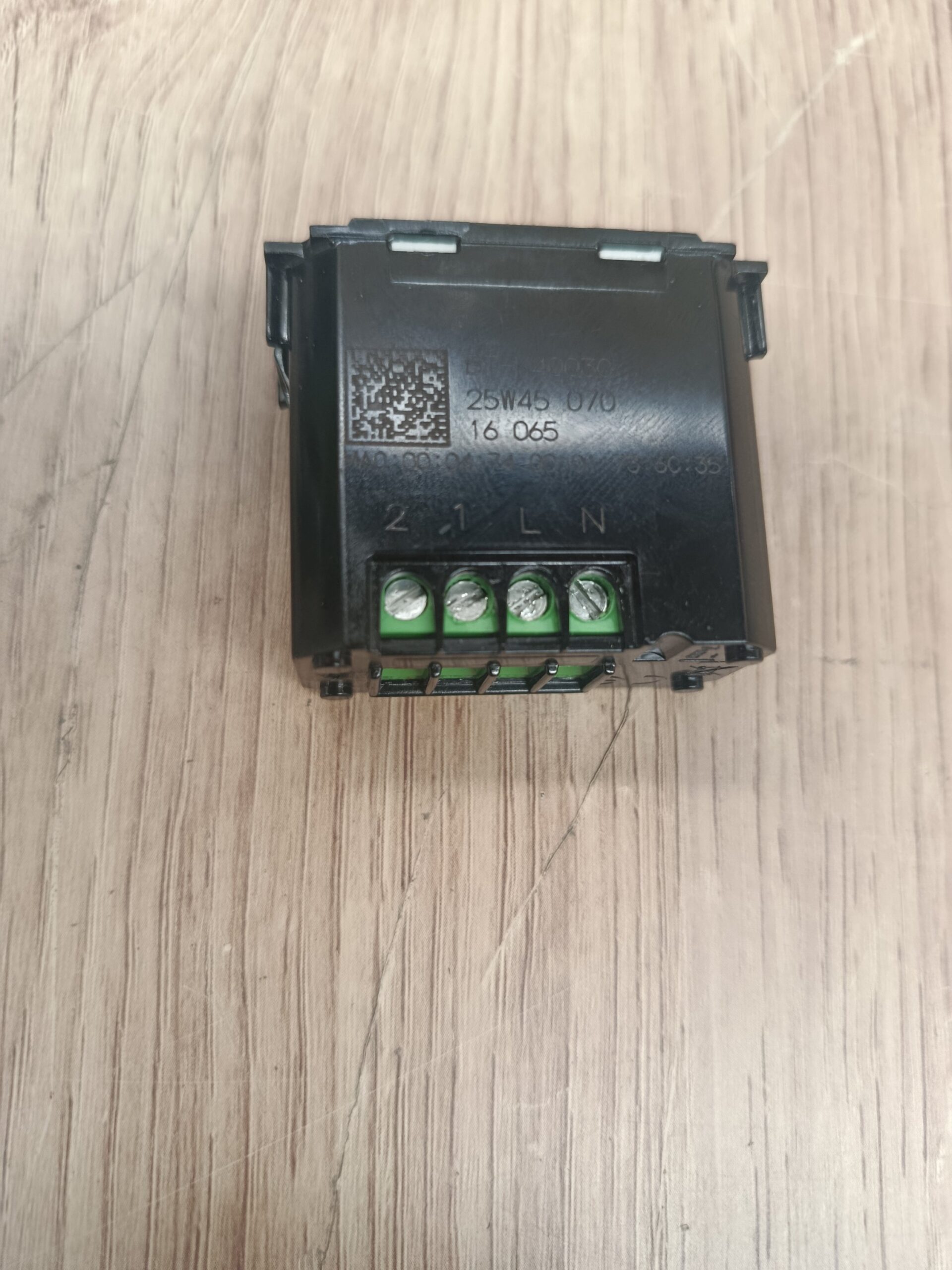 Bticino Living Now - Interruptor conectado K4003C - Imagen 3