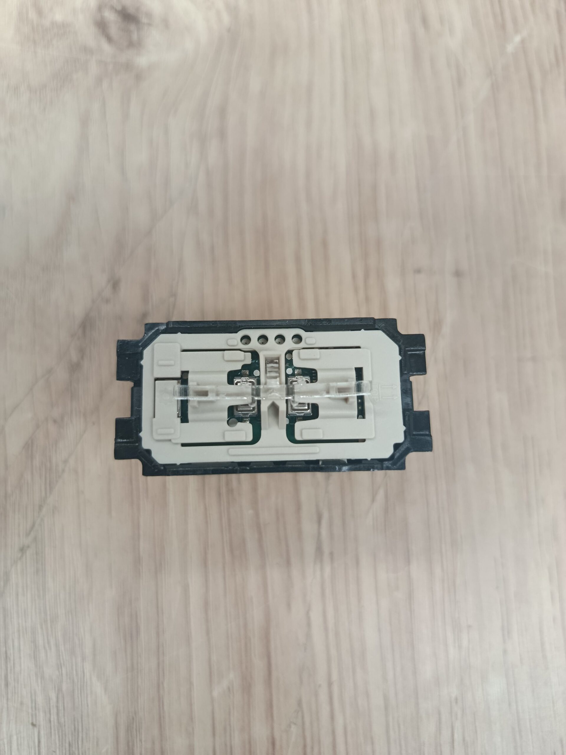 Bticino Living Now - Interruptor conectado K4003C - Imagen 2