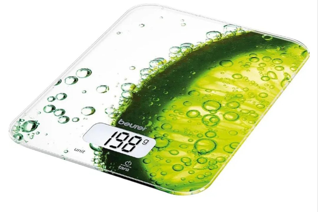 Báscula digital de cocina con función de pesaje de tara.