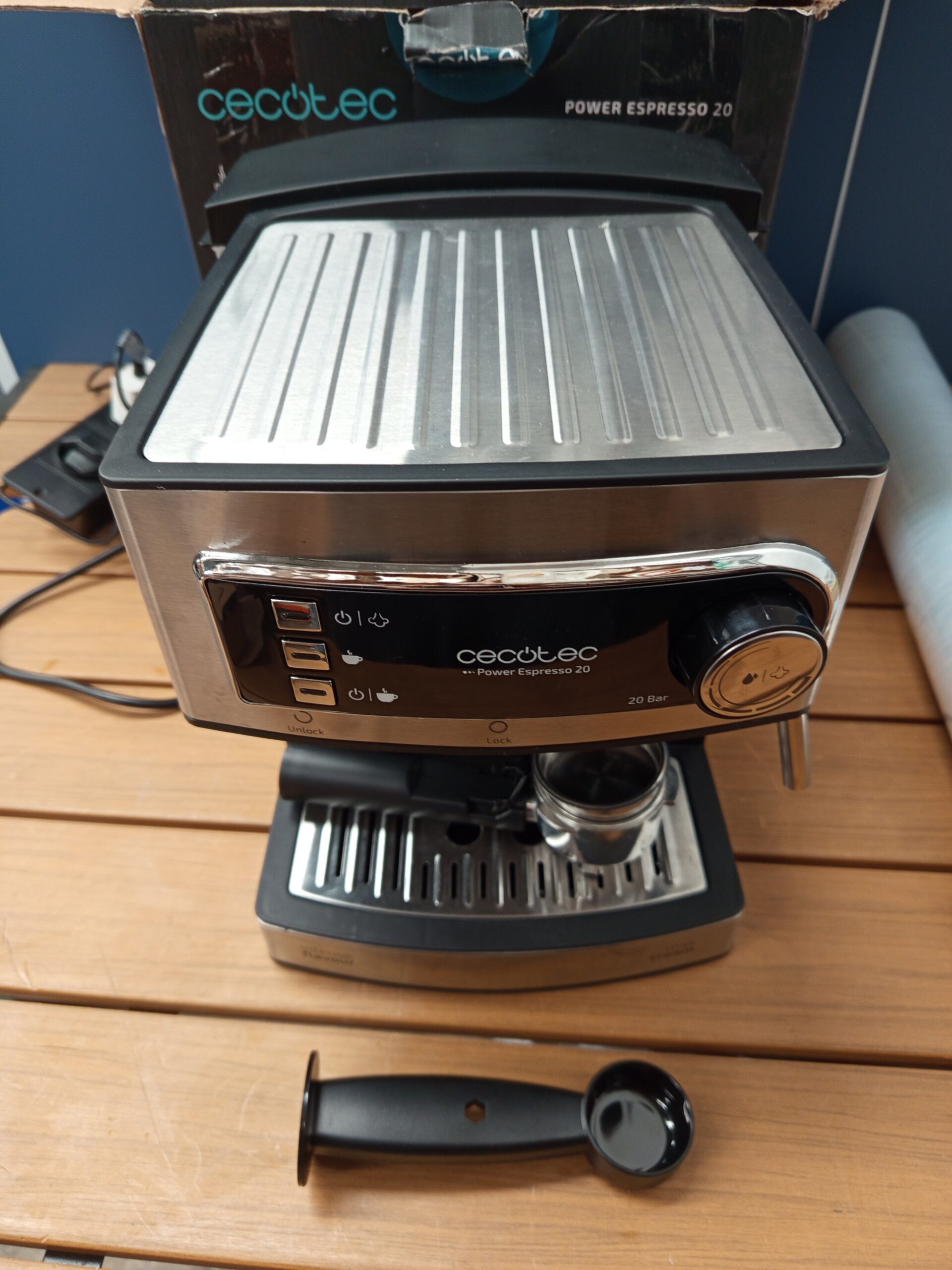 Cecotec Cafetera Express para Espresso y Cappuccino Power Espresso 20. 850W. - Imagen 5