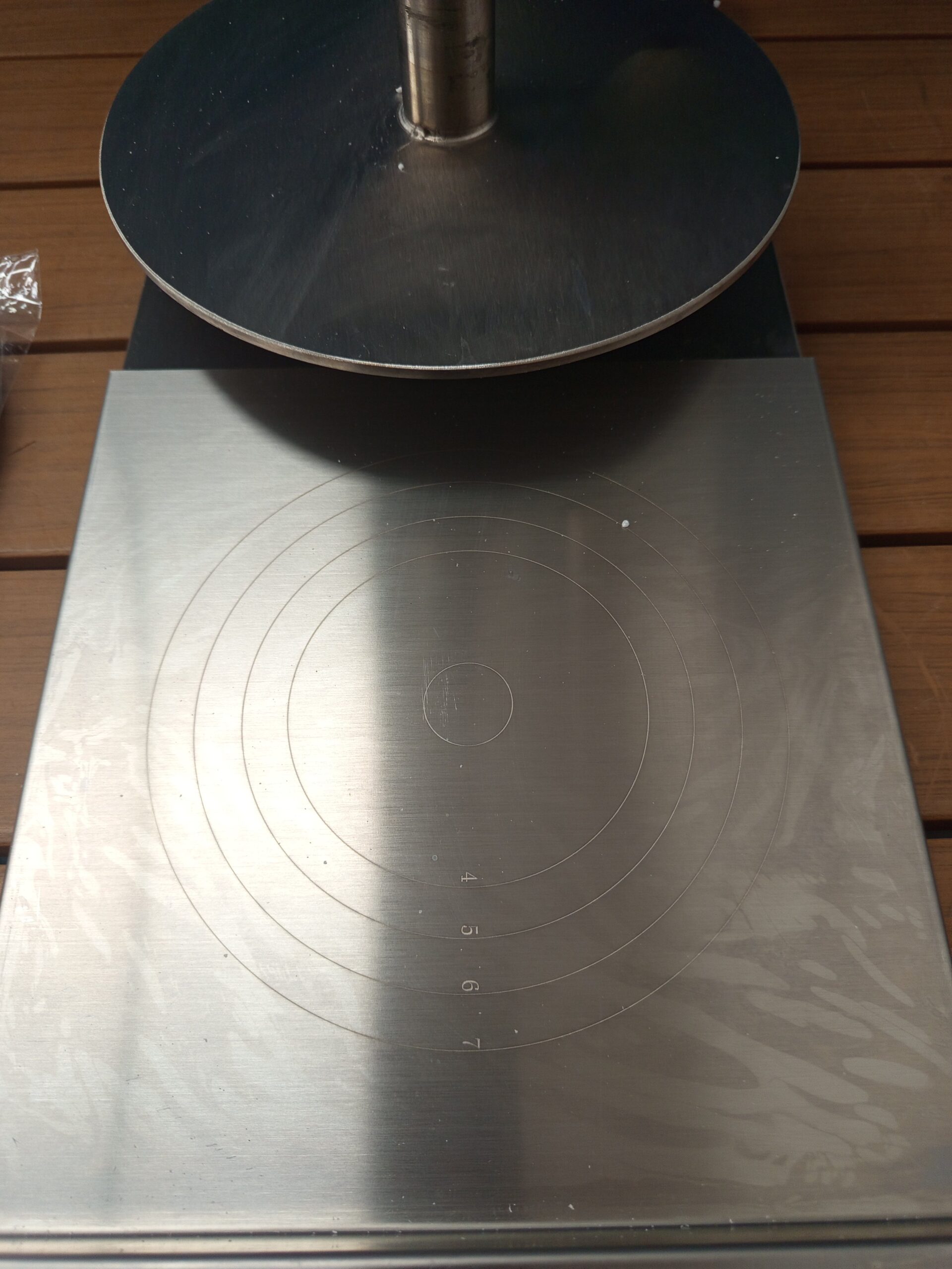 VEVOR Prensa Manual para Masa de Pizza, Placa de 24 cm, - Imagen 3