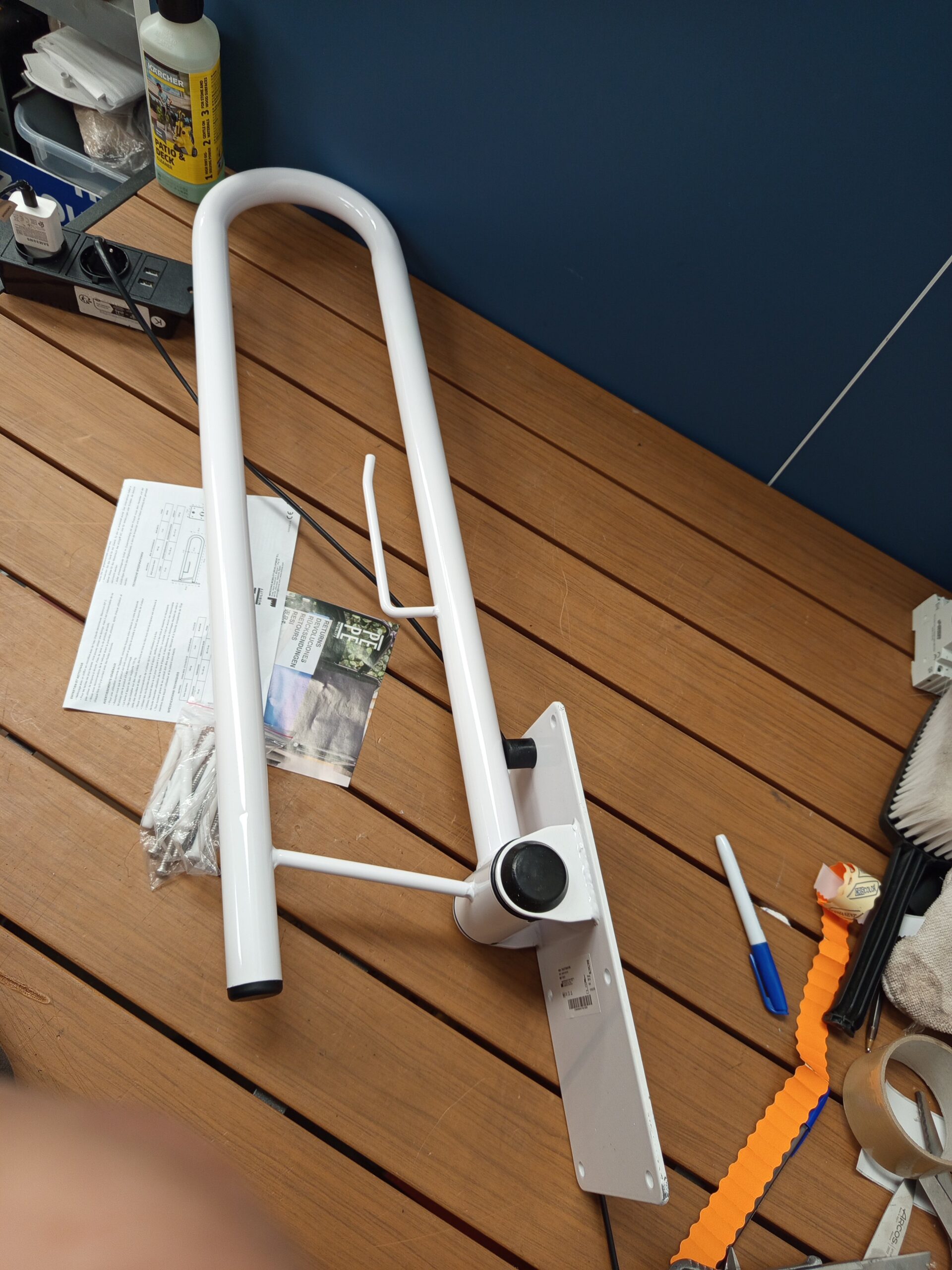 PEPE Mobility Barra Abatible con Portarrollos 75 cm (x1 ud) - Imagen 2