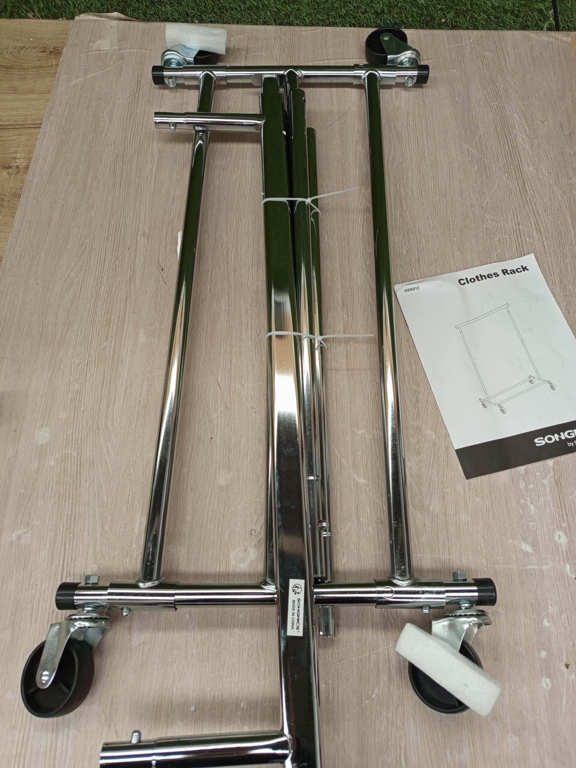 SONGMICS Burro Ropa con Ruedas HSR13S - Imagen 4