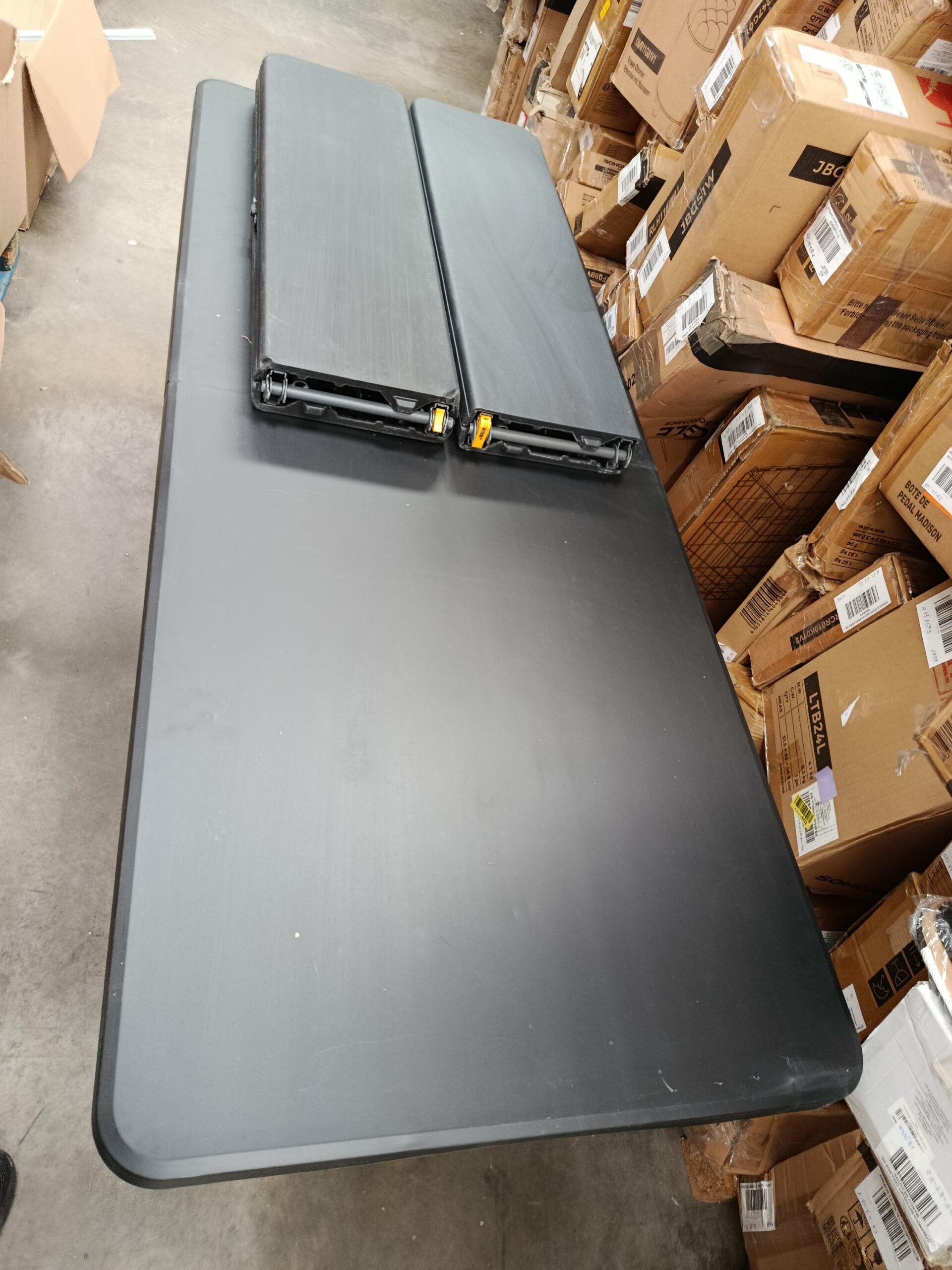 Pack 1 Mesas plegable con 2 bancos solid 180cm portátiles - Imagen 4