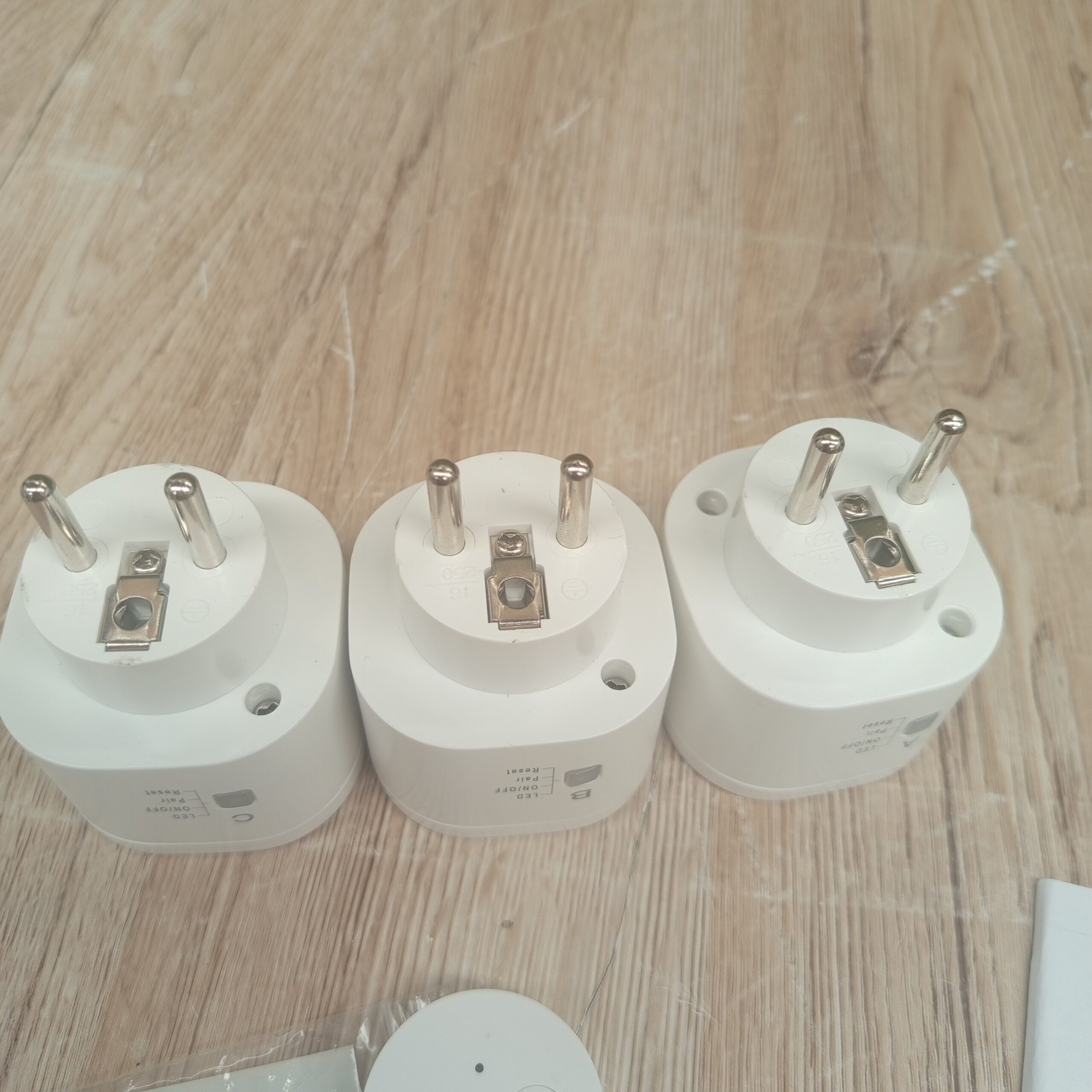 Toma de control remoto inalámbrico - SURNICE. - Imagen 2