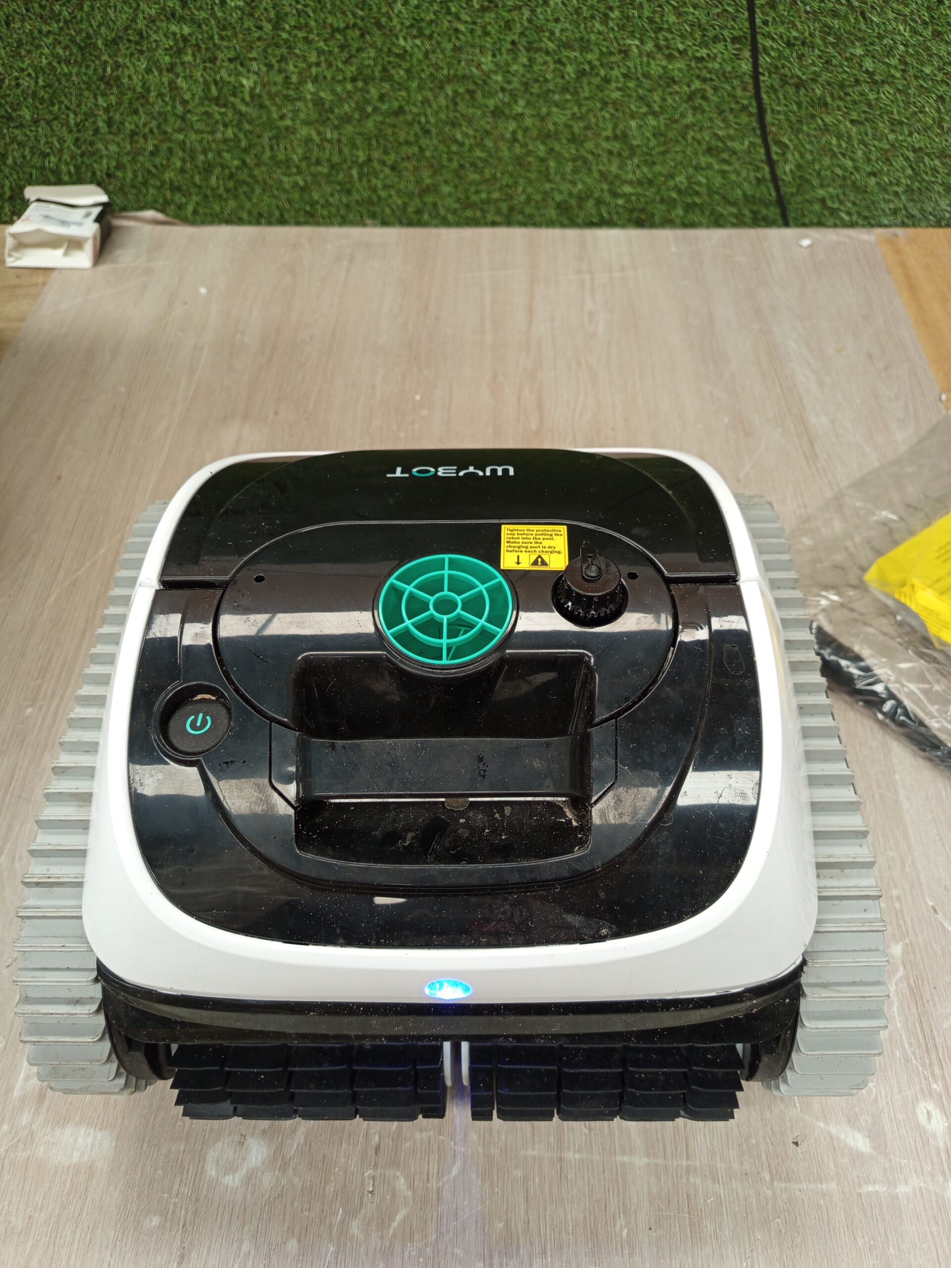 WYBOT C1 Robot Limpiafondos Piscina con Planificación - Imagen 3