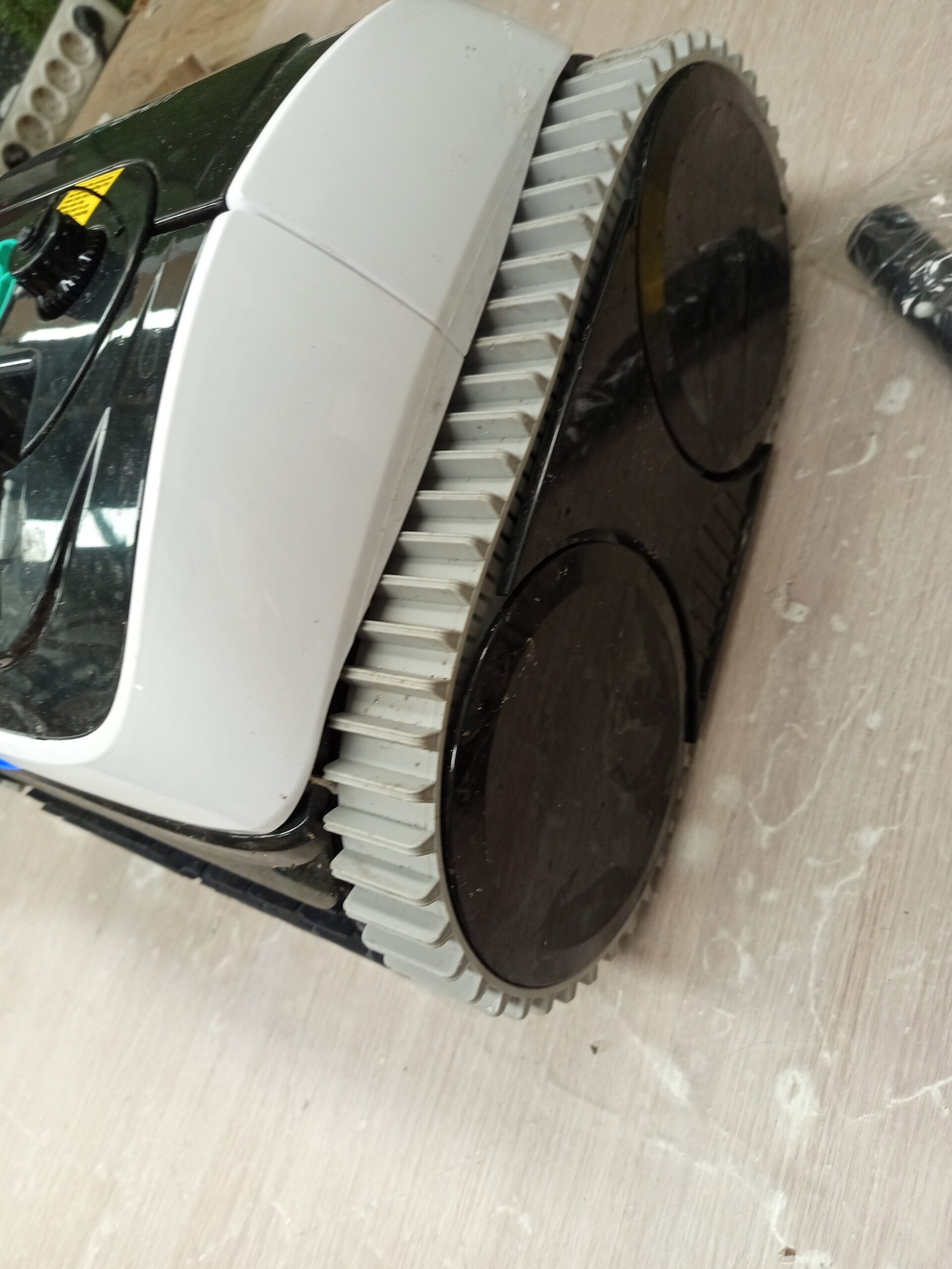 WYBOT C1 Robot Limpiafondos Piscina con Planificación - Imagen 7