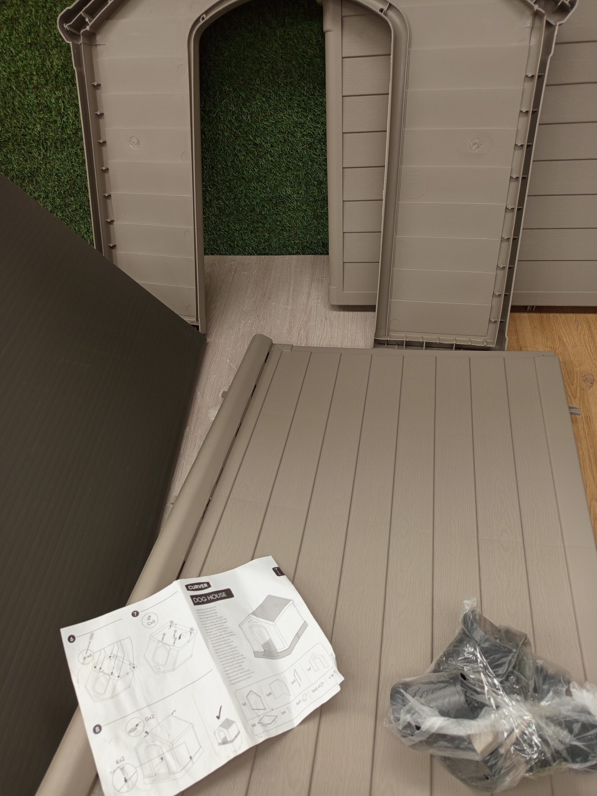Curver – Caseta de Perro Exterior de Resina - Imagen 4