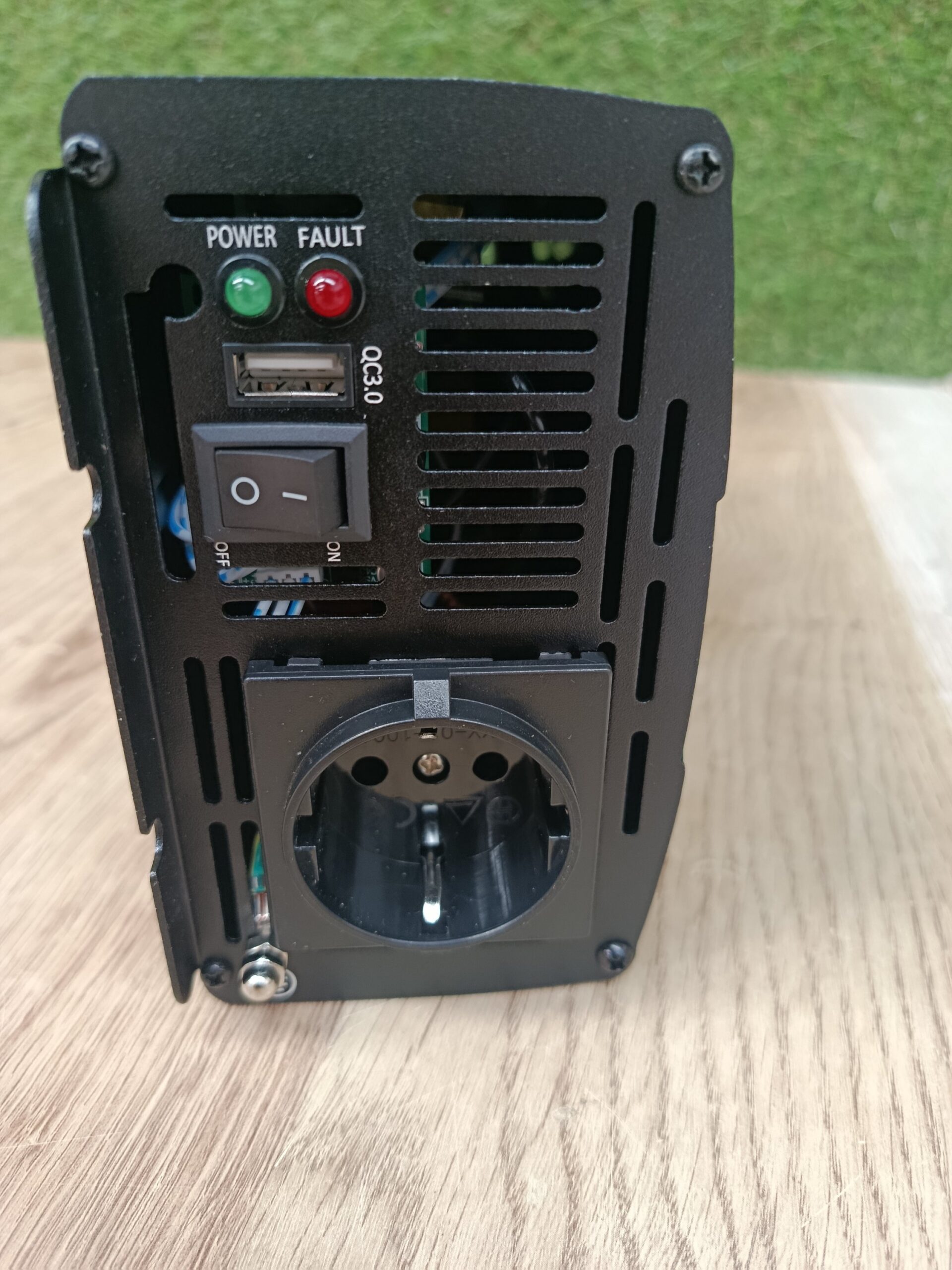 Green Cell® 1000W/2000W 24V a 220V/230V Onda sinusoidal. - Imagen 2