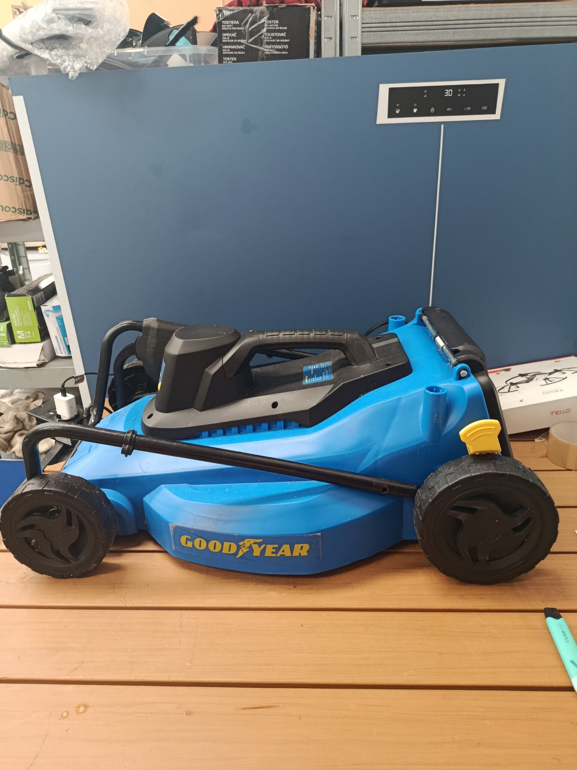 Goodyear-Cortacésped Eléctrico Rotativo 1800W, Corte 40cm. - Imagen 2