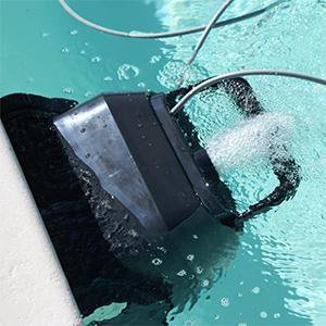 ROBOT DE LIMPIEZA DE FONDOS Y PAREDES DE PISCINA
