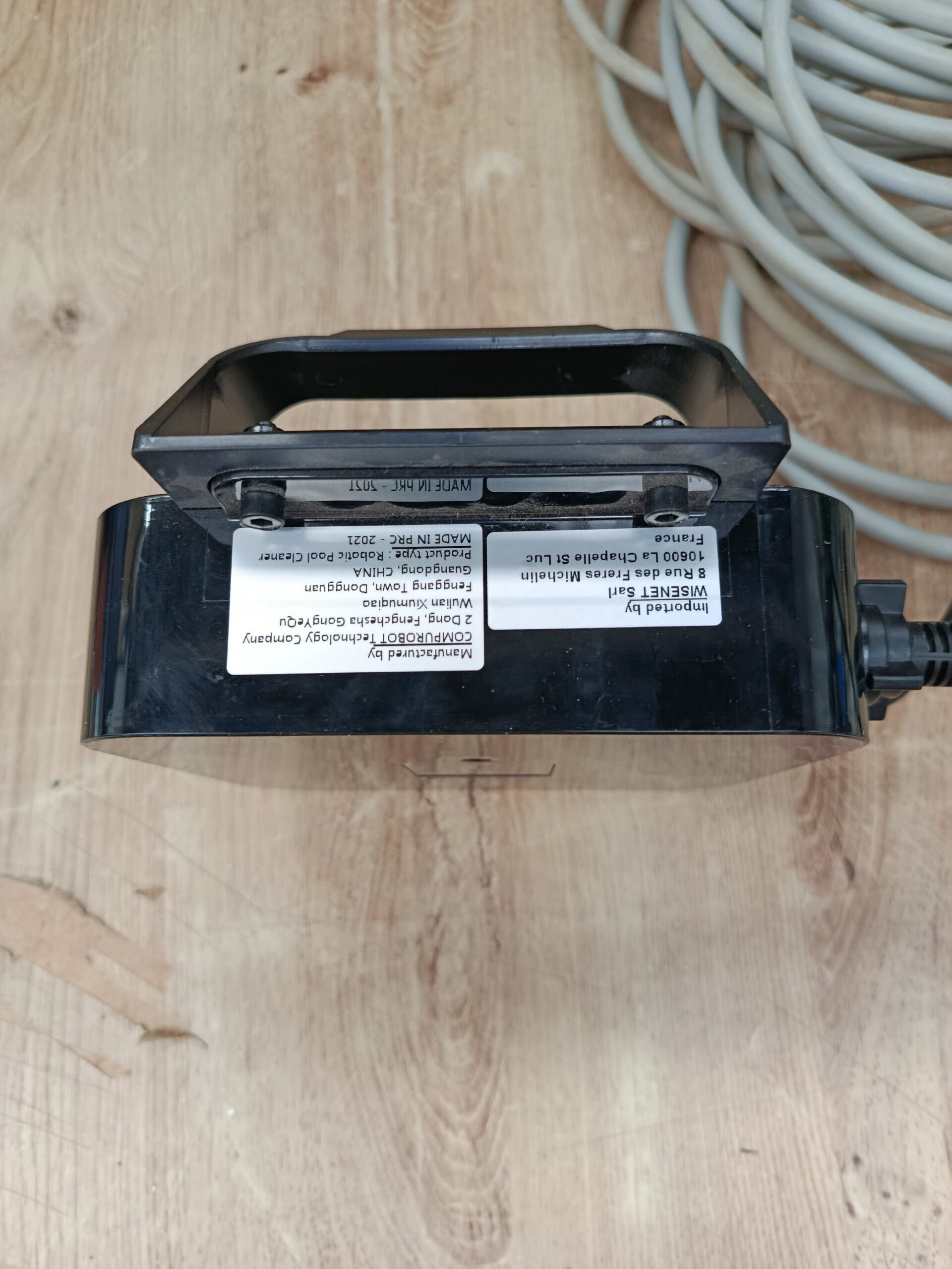ROBOT DE LIMPIEZA DE FONDOS Y PAREDES DE PISCINA - Imagen 11