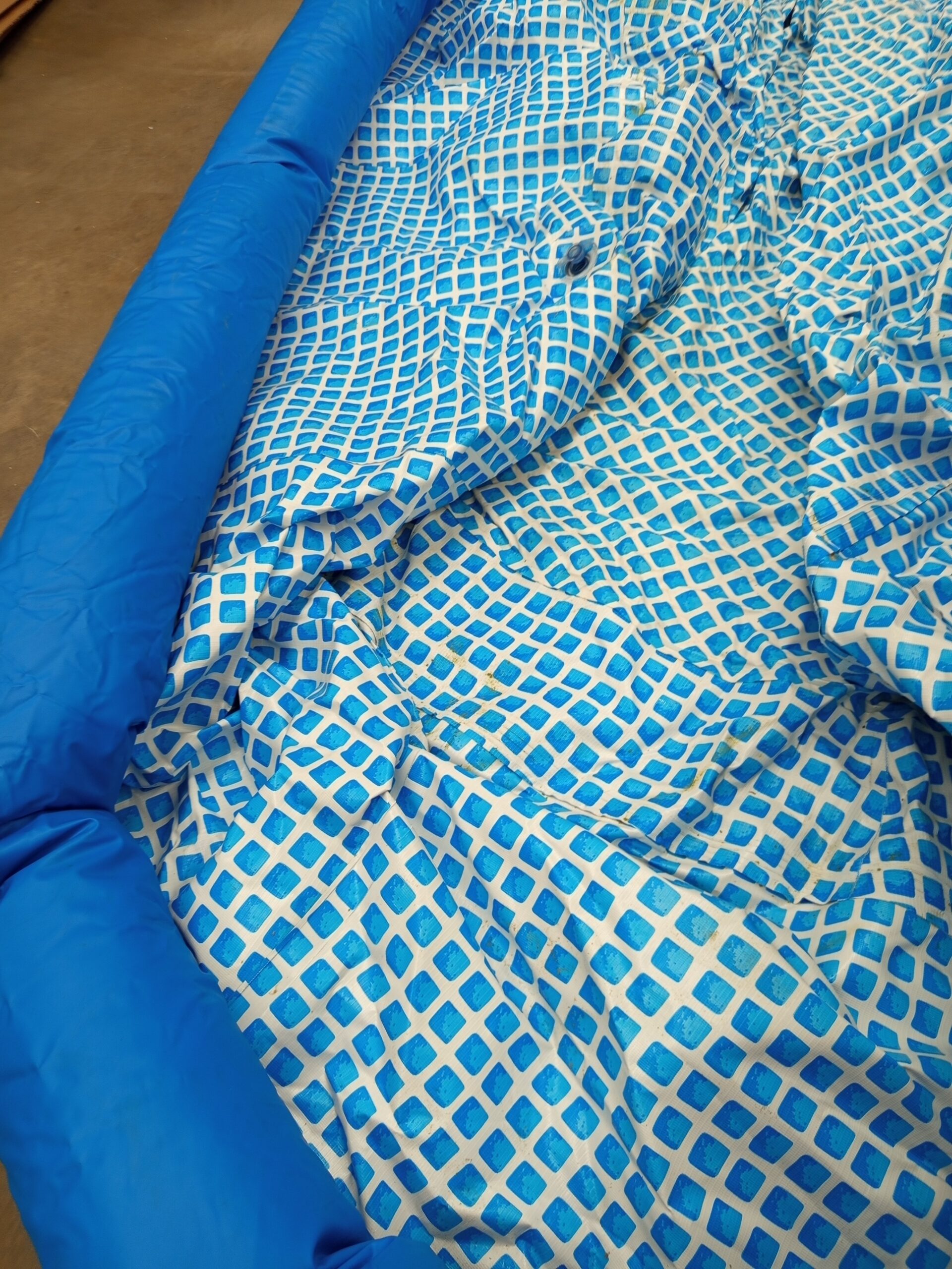 Intex 56050 - Piscina Hinchable, Ø396x84 cm, 7.290 litros, Piscina Redonda, para 5 Personas - Imagen 7