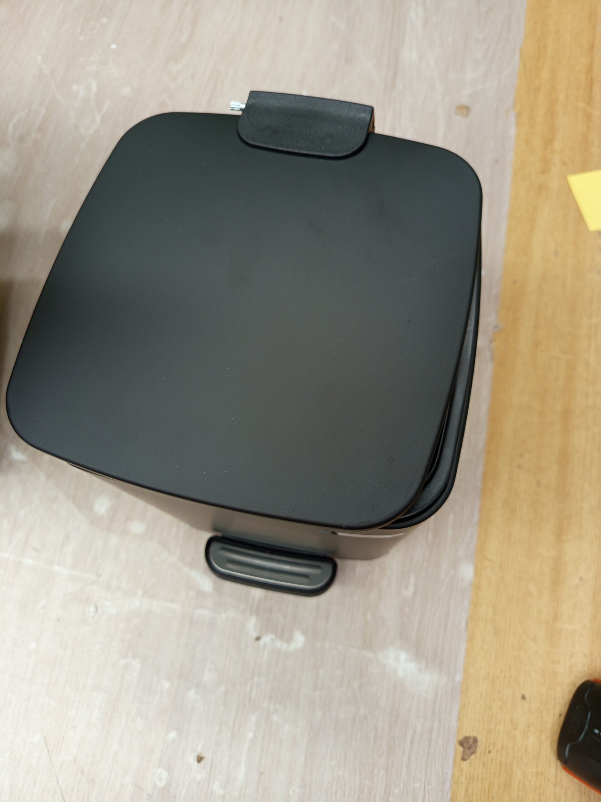 SONGMICS 6 L Cubo Basura Compacta, LTB590B0602 - Imagen 6