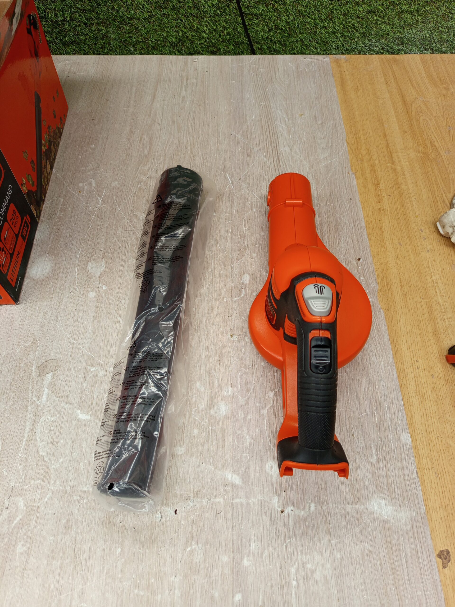 Black + Decker Soplado de mano - Imagen 6